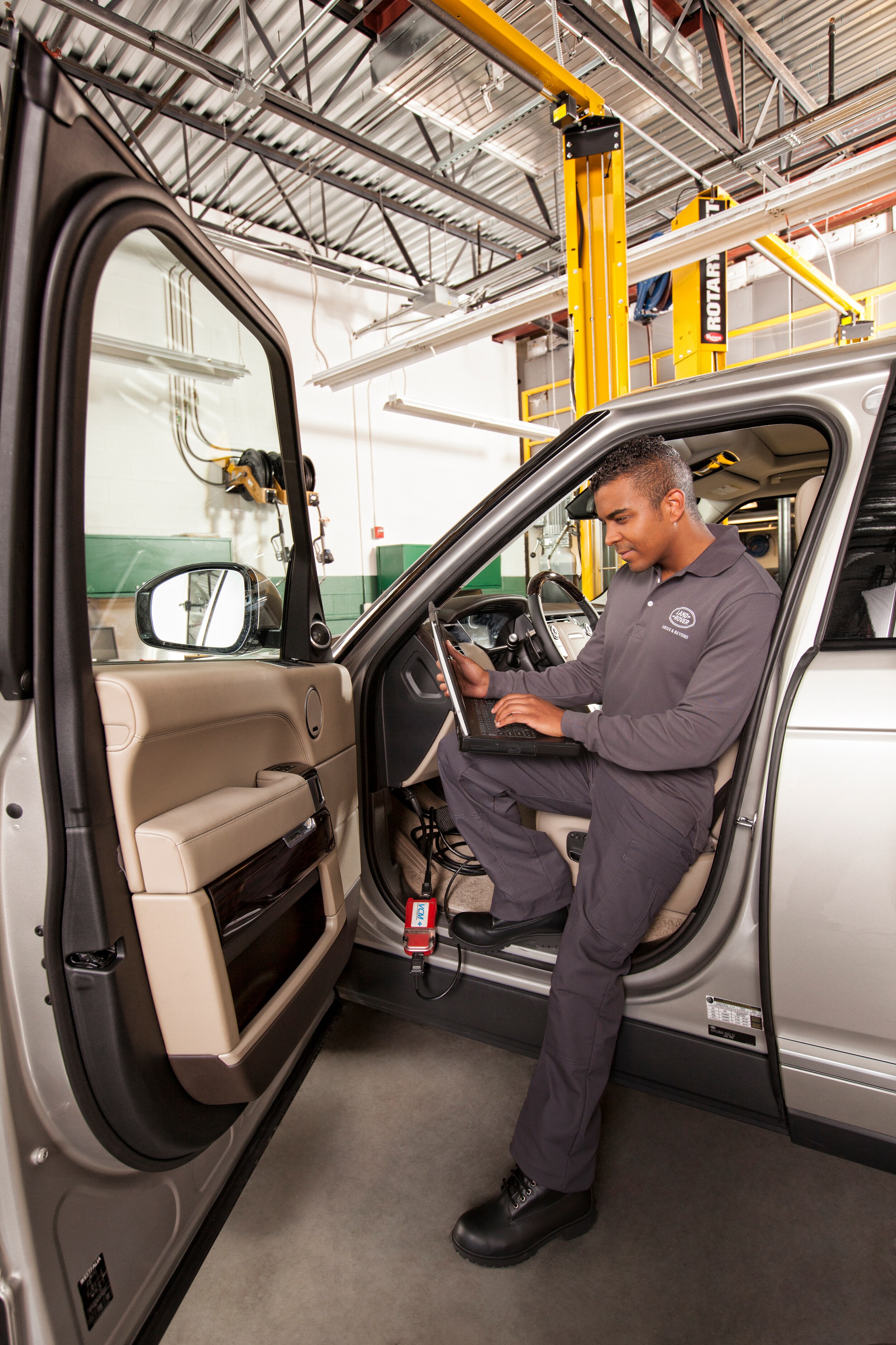 Land rover service