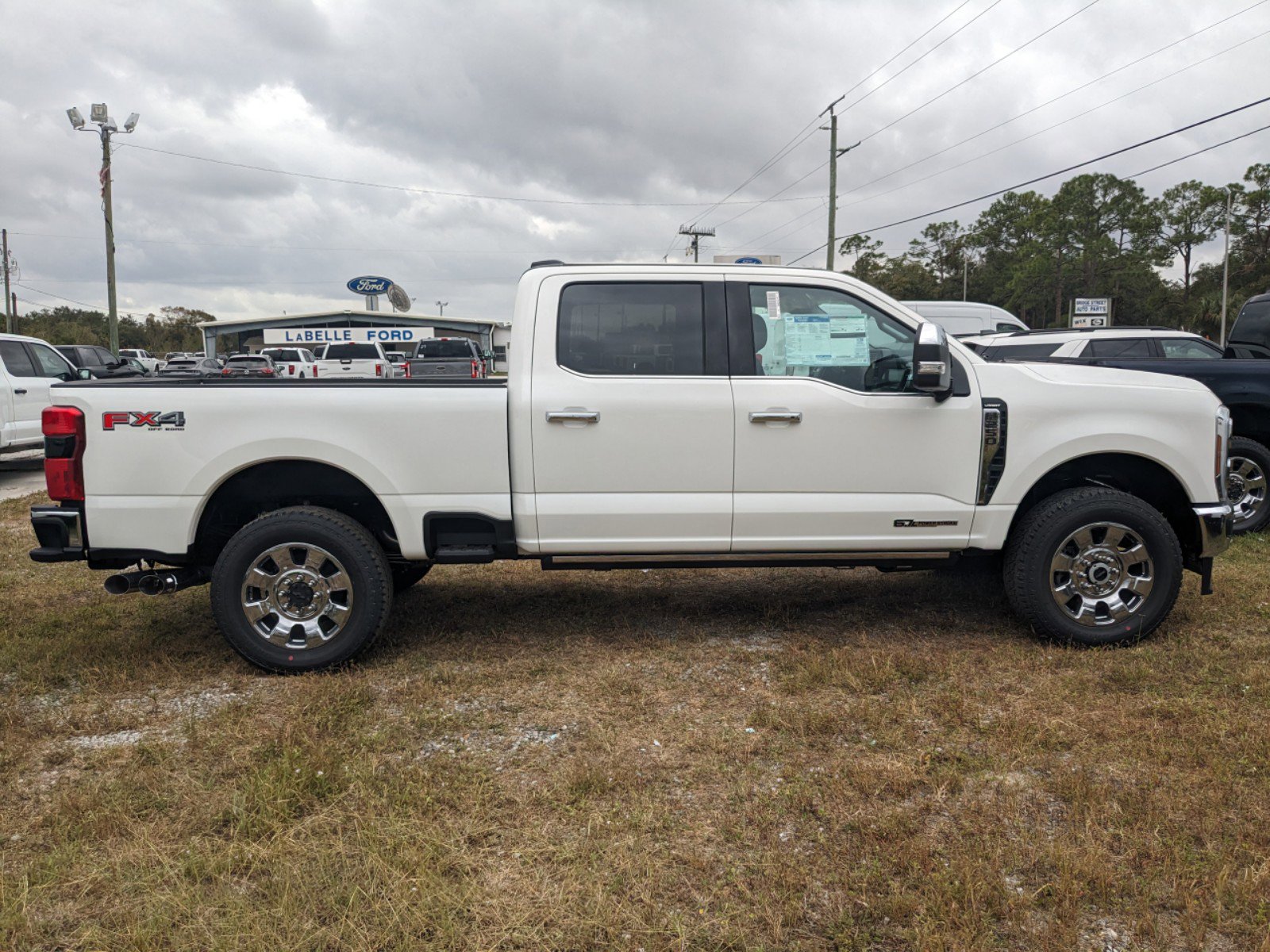 2024 Ford F-250 Lariat photo 3