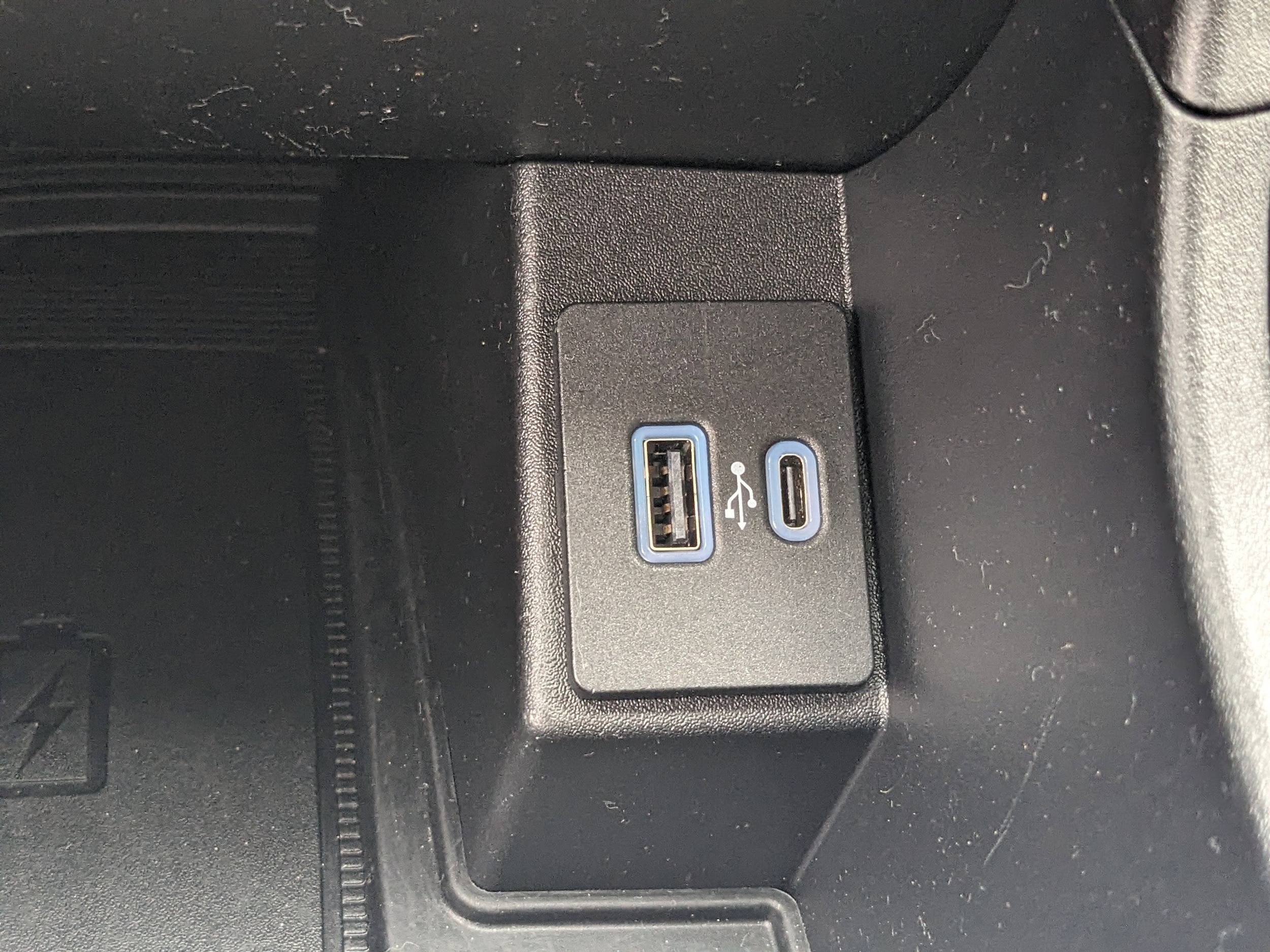2023 Ford Edge SEL - Photo 29
