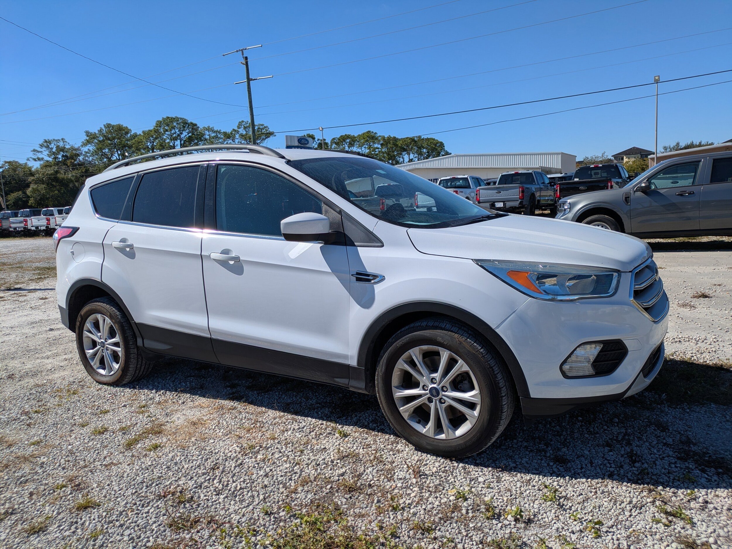 2018 Ford Escape SE photo 2