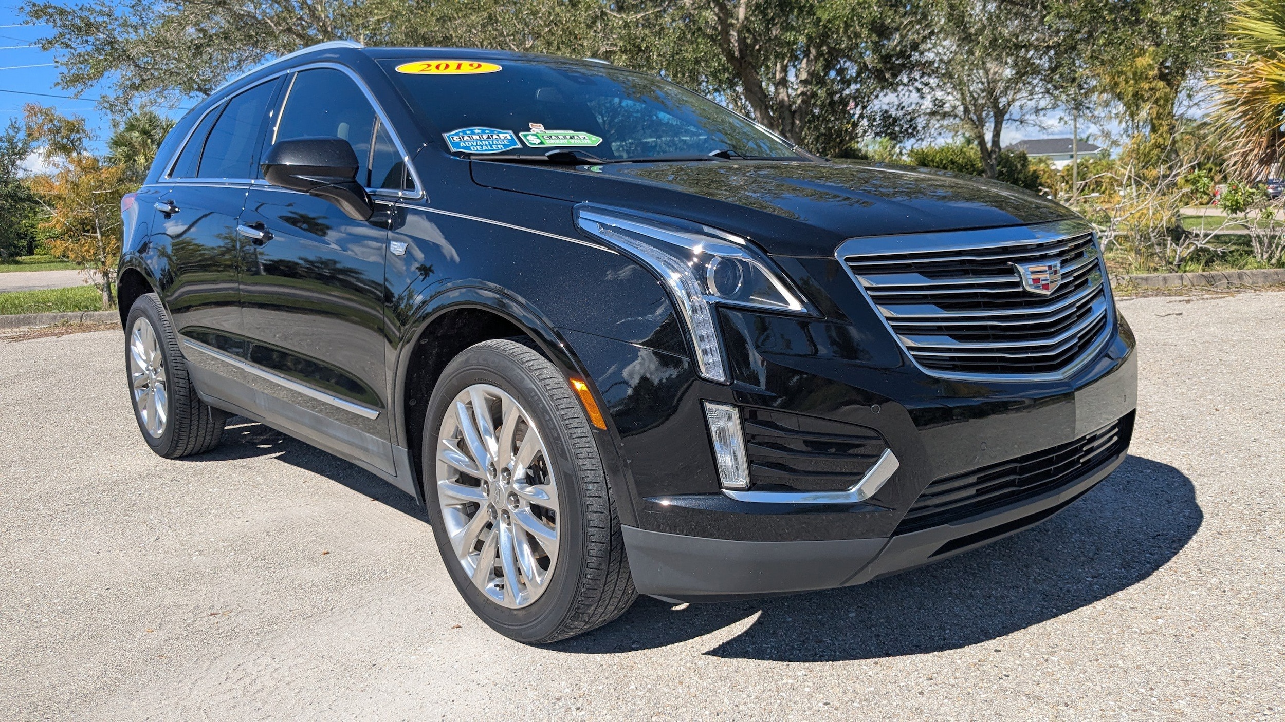 Used 2019 Cadillac XT5 Luxury with VIN 1GYKNCRS2KZ128295 for sale in LaBelle, FL