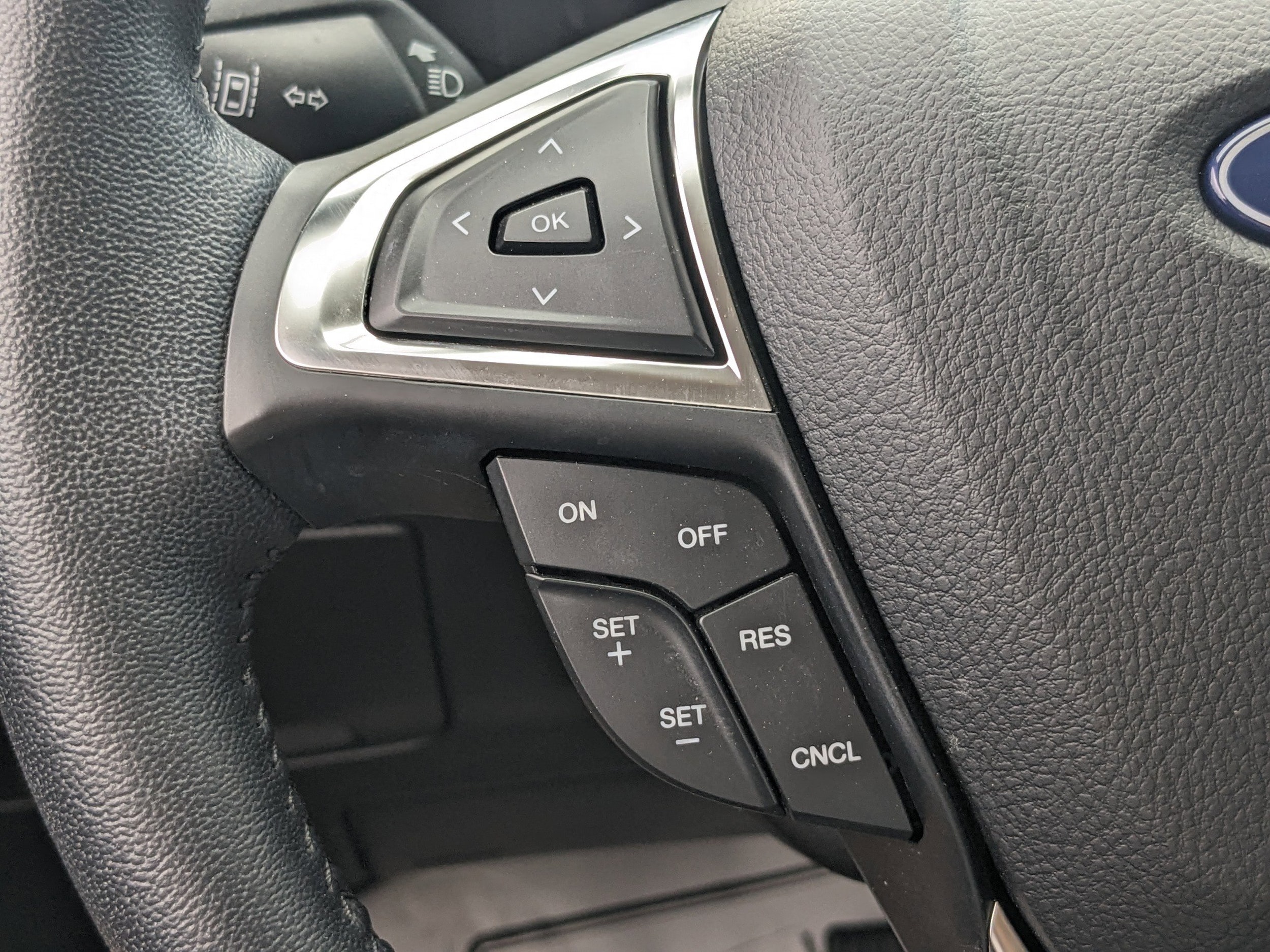 2023 Ford Edge SEL - Photo 20