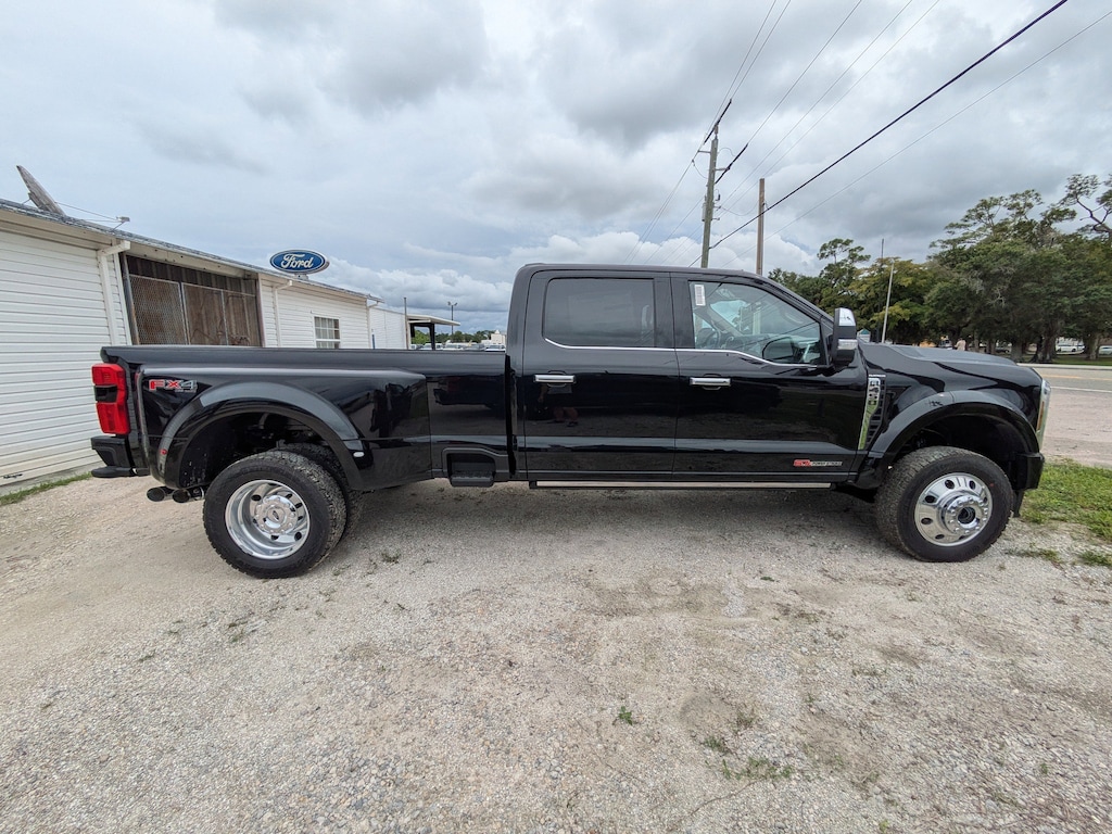 New 2026 Ford Super Duty F-450 DRW Platinum Platinum 4WD Crew Cab 8 Box
