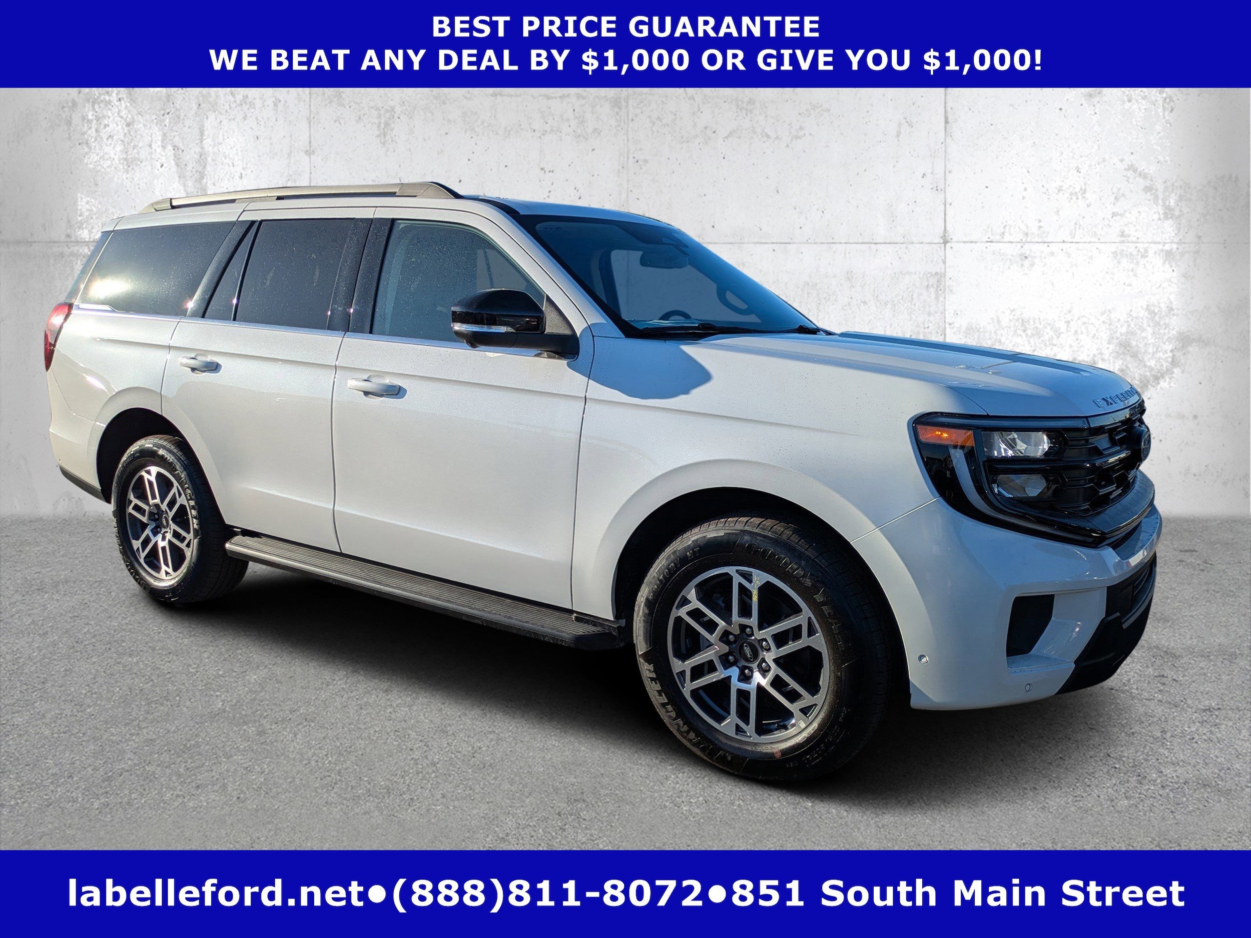 2025 Ford Expedition Active's photo