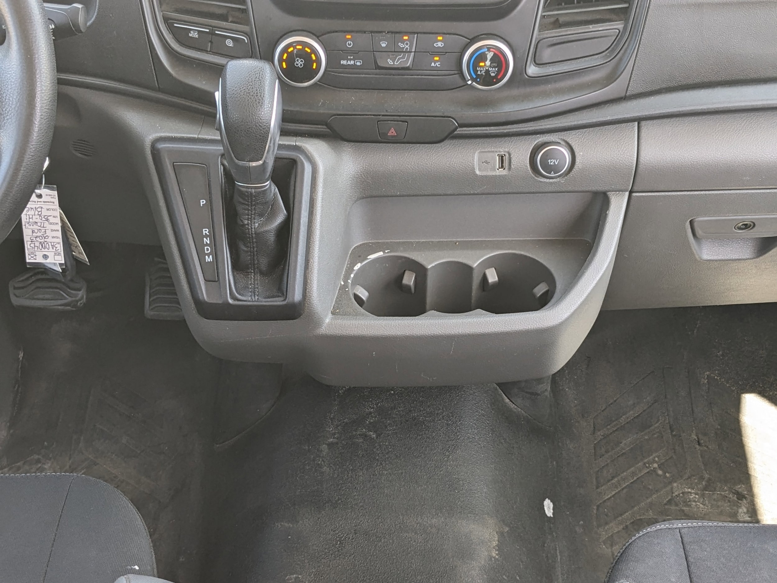 2023 Ford Transit Passenger Van XL - Photo 17