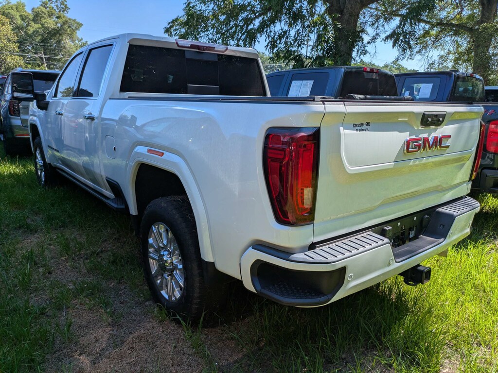 Used 2022 GMC Sierra 2500HD Denali 4WD Crew Cab 159 Denali