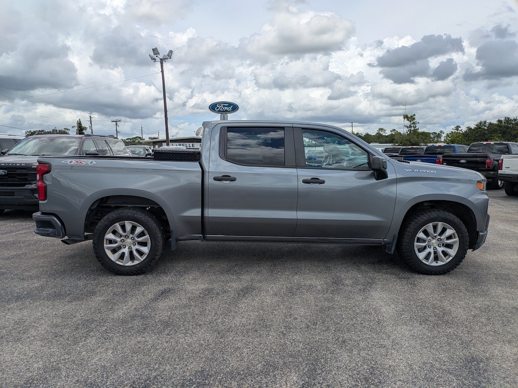 Used 2021 Chevrolet Silverado 1500 Custom 4WD Crew Cab 147 Custom
