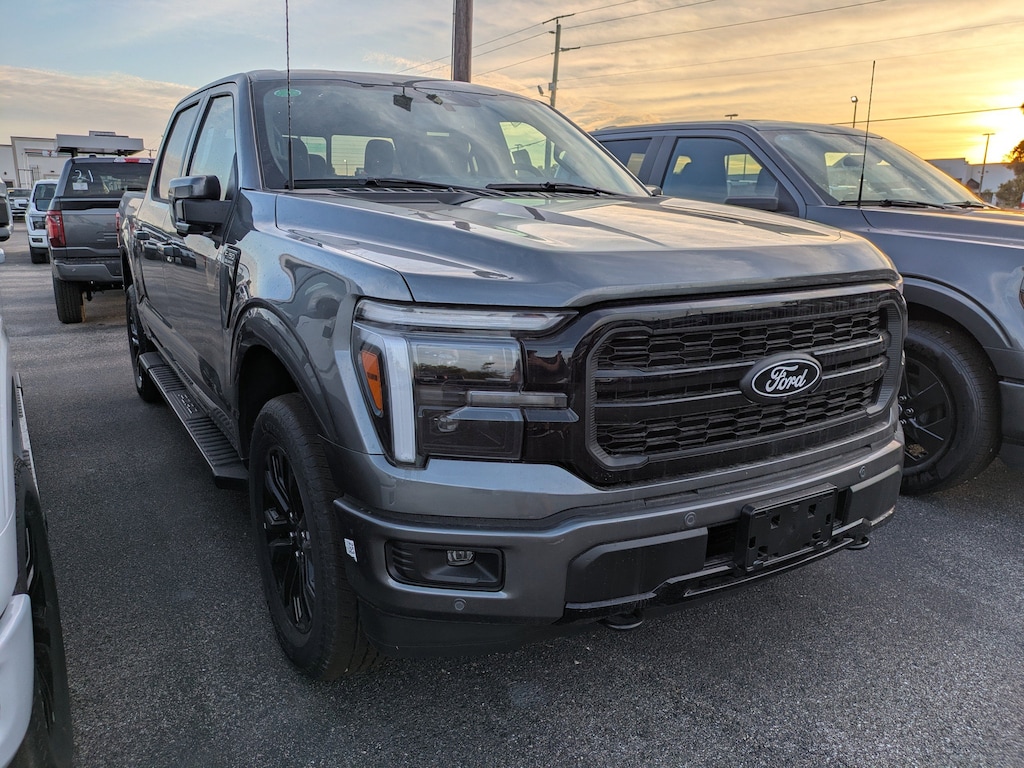 New 2025 Ford F-150 LARIAT LARIAT 4WD SuperCrew 5.5 Box