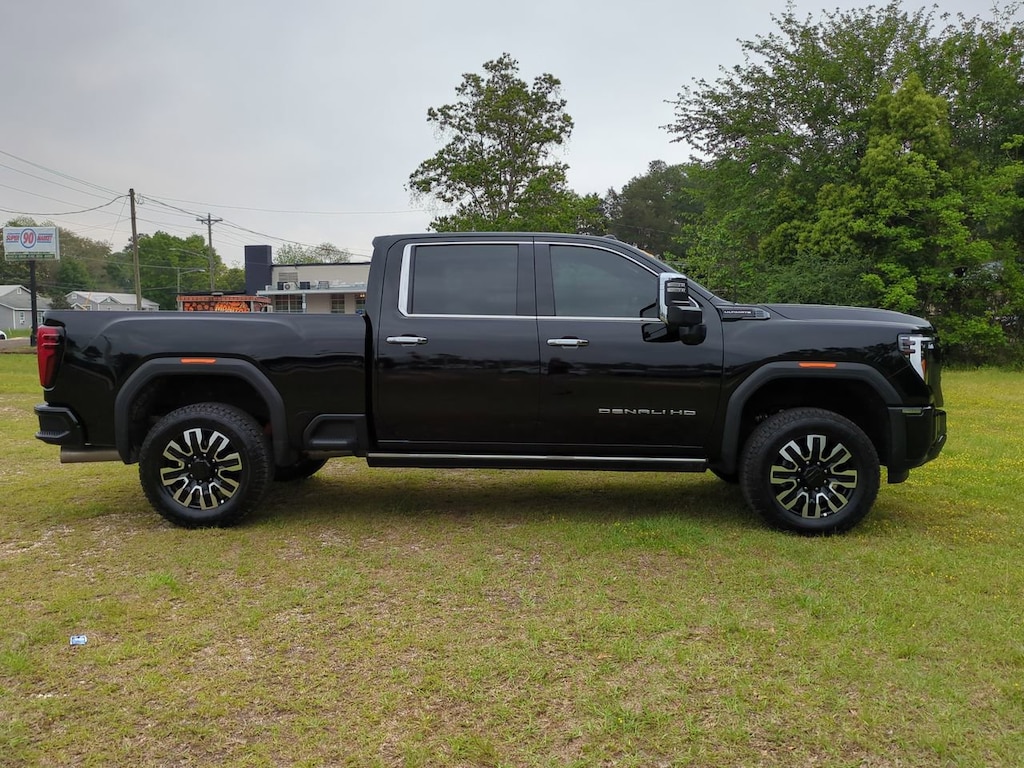 Used 2024 GMC Sierra 2500HD Denali Ultimate 4WD Crew Cab 159 Denali Ultimate