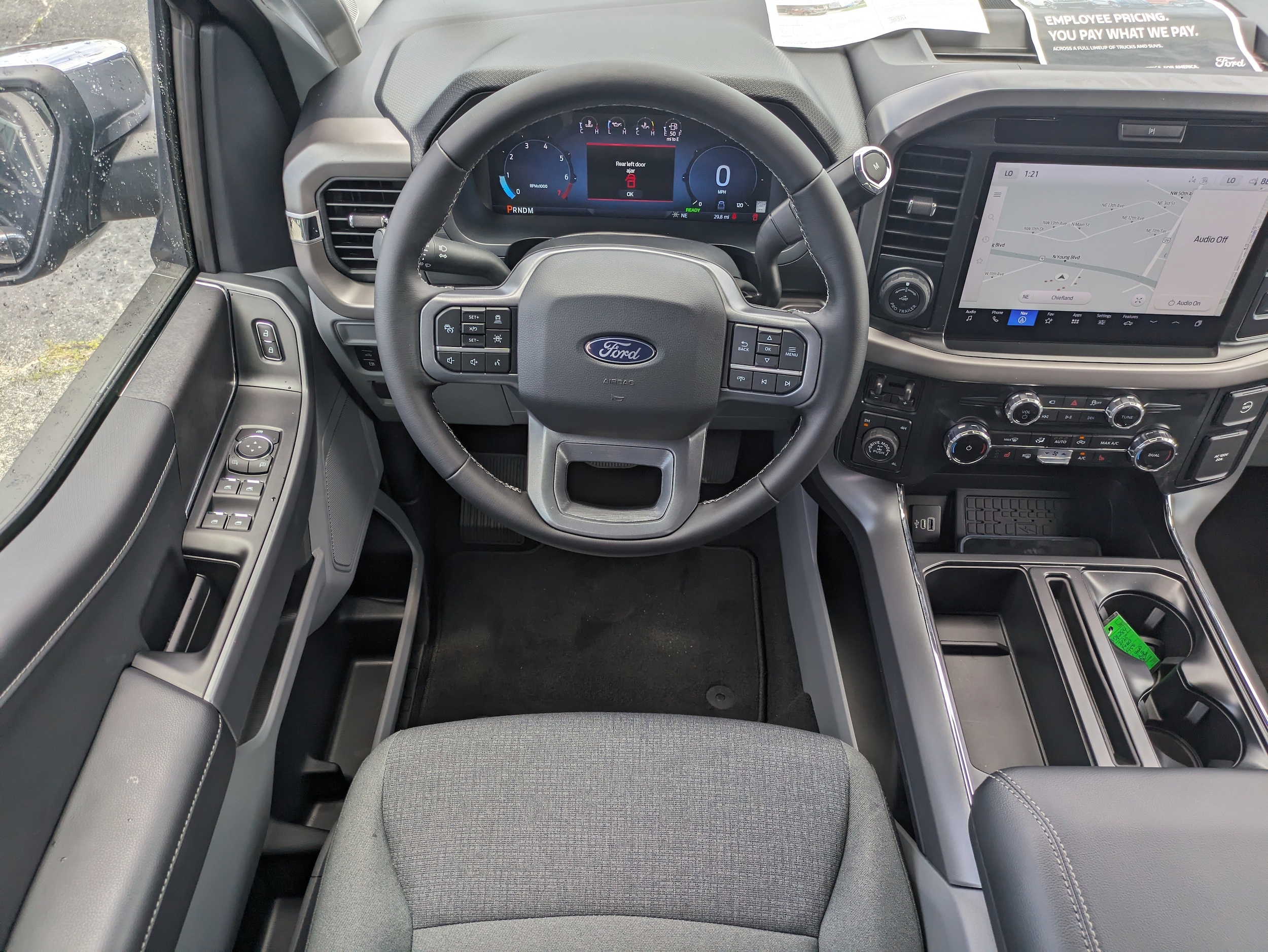 2025 Ford F-150 XLT - Photo 13