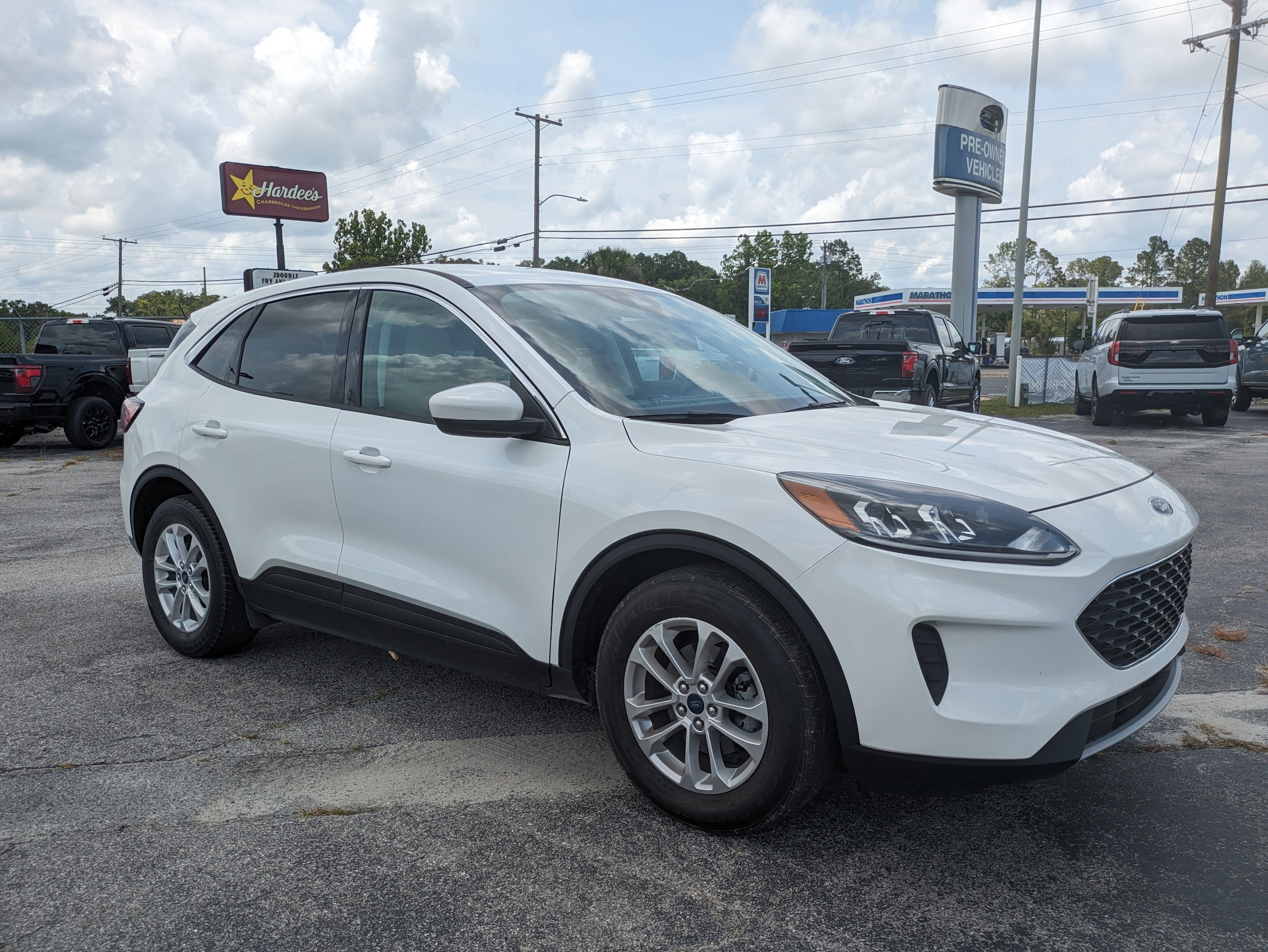 Used 2021 Ford Escape SE with VIN 1FMCU0G65MUA97489 for sale in LaBelle, FL