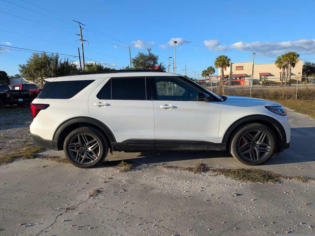 Used 2025 Ford Explorer ST ST 4WD
