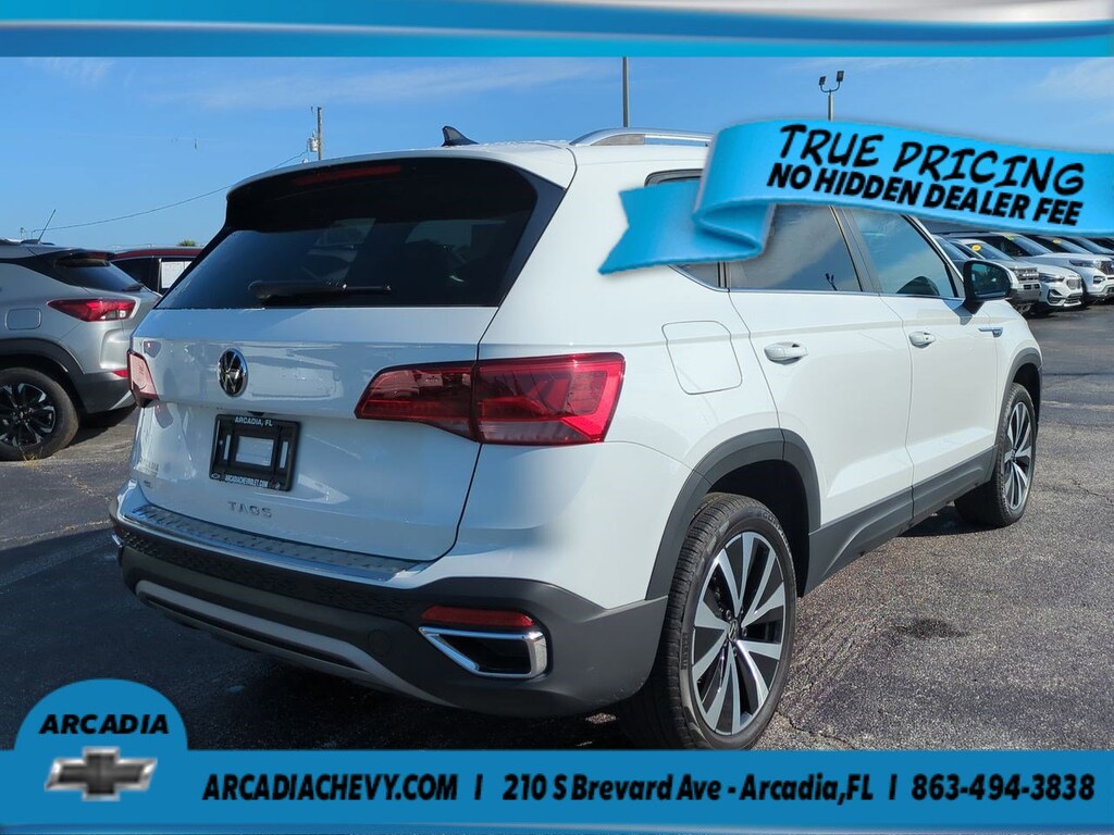 Used 2024 Volkswagen Taos SE SE FWD