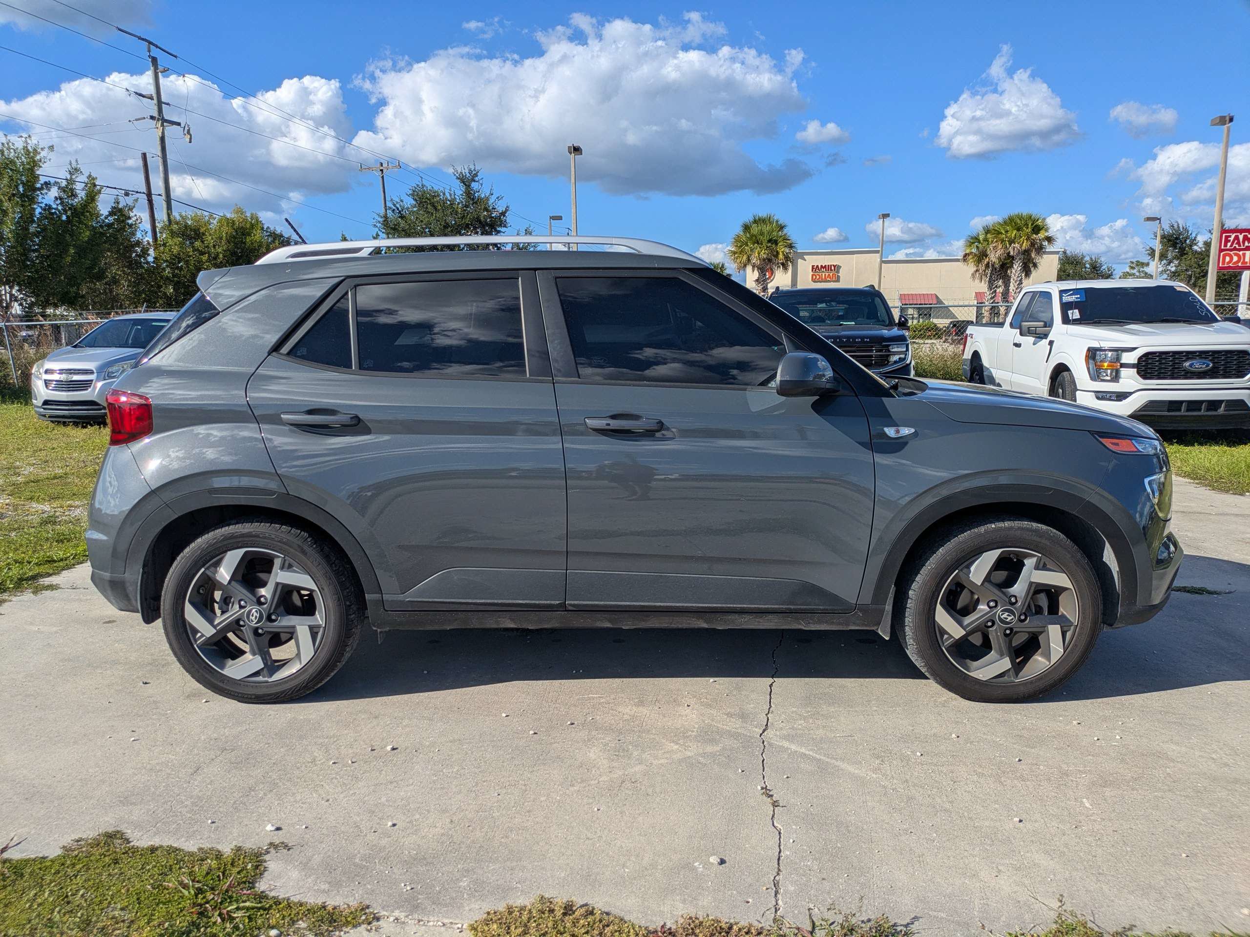 Used 2026 Hyundai Venue SEL SEL FWD