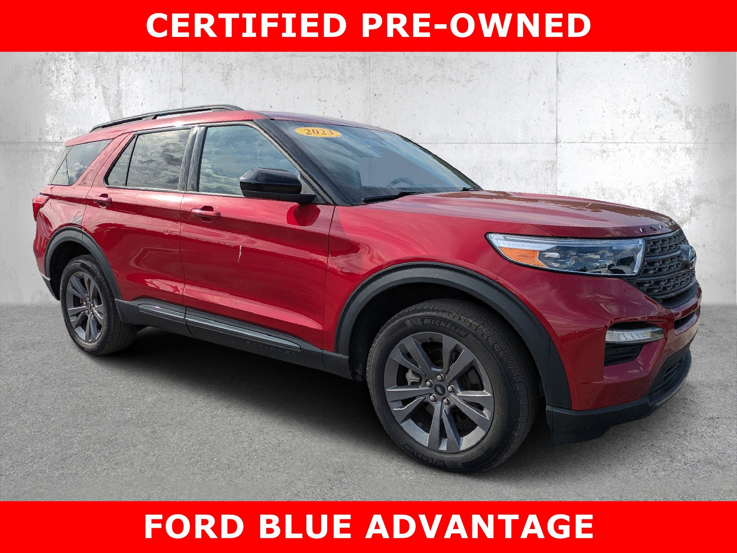 2023 Ford Explorer XLT's photo
