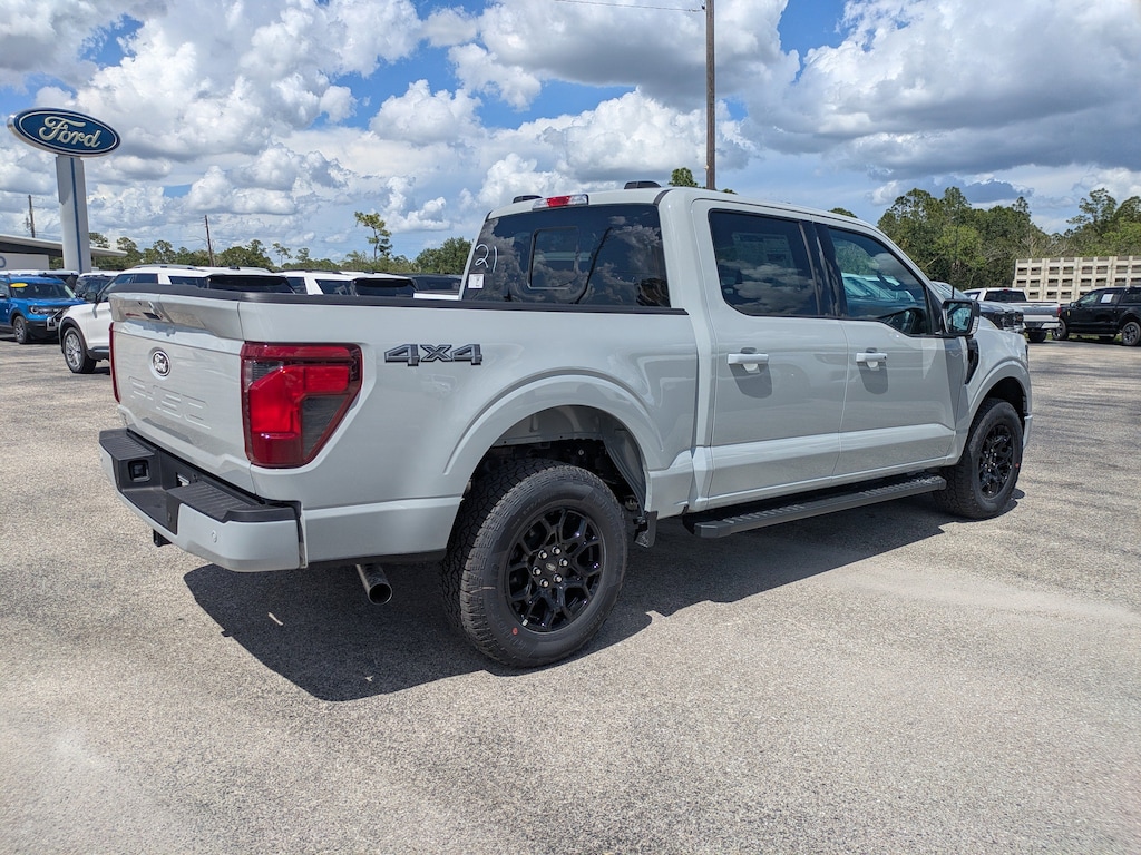 New 2026 Ford F-150 XLT XLT 4WD SuperCrew 5.5 Box