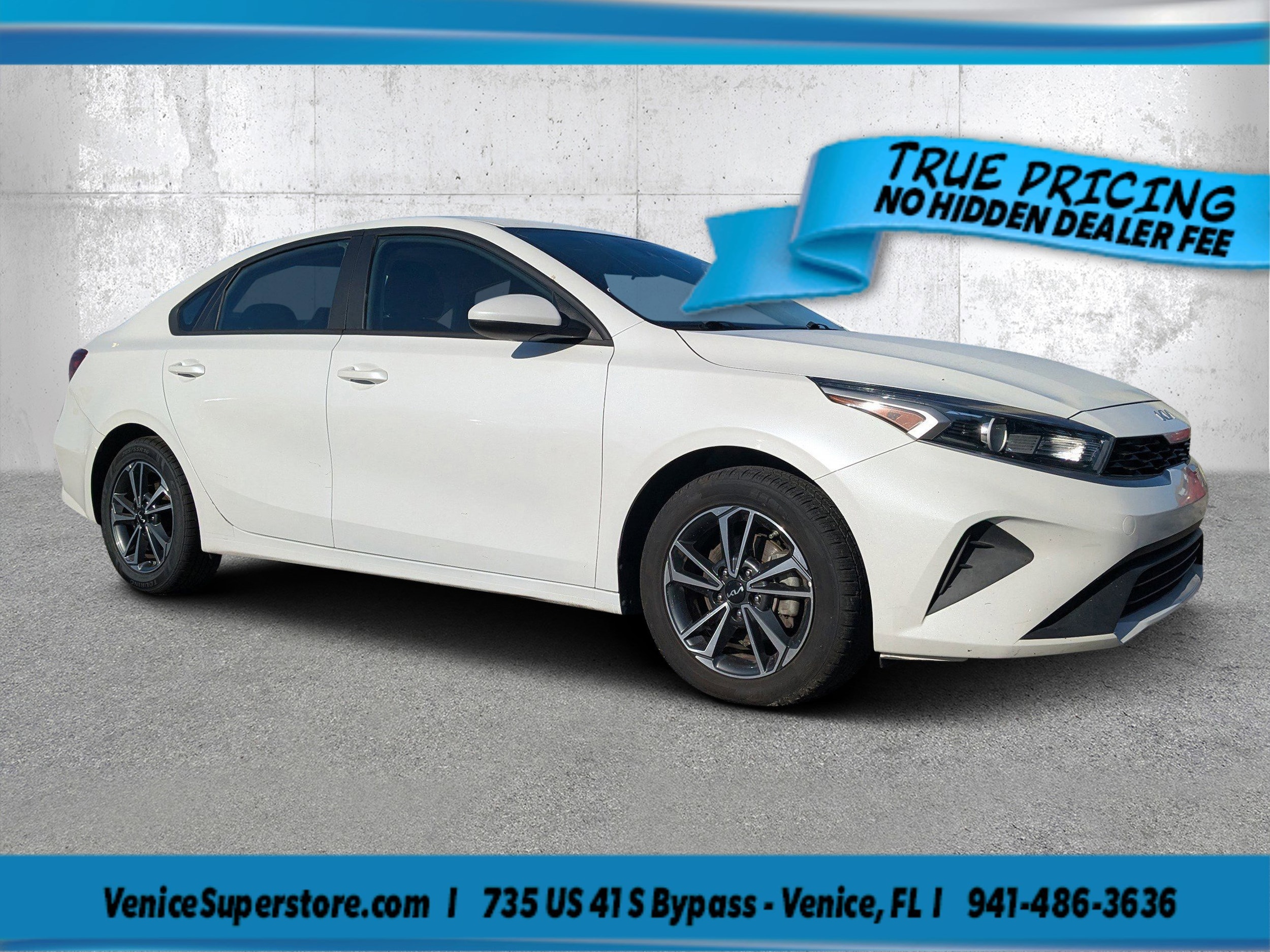 2023 Kia Forte LXS AT's photo