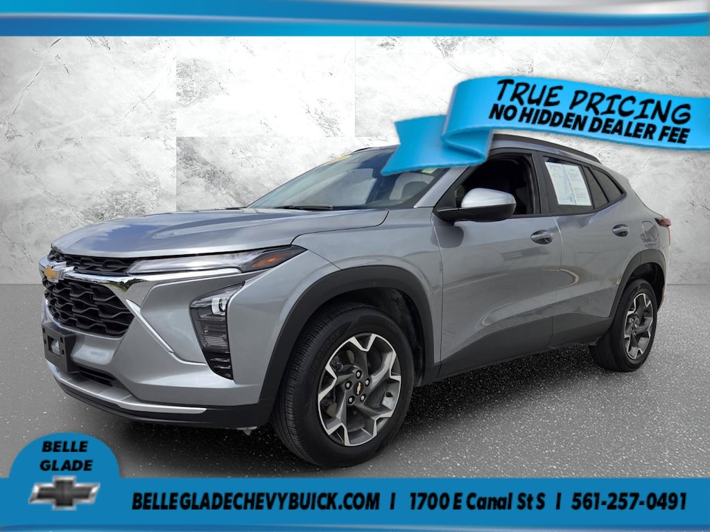 Used 2025 Chevrolet Trax LT FWD LT