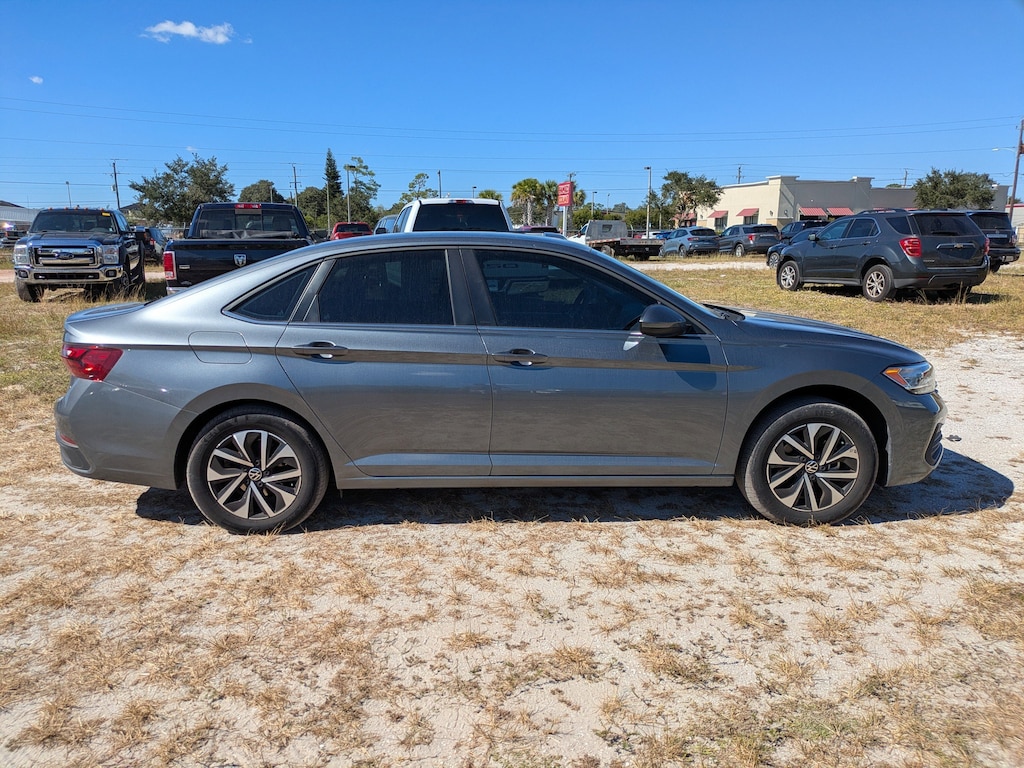 Certified 2022 Volkswagen Jetta S S Auto