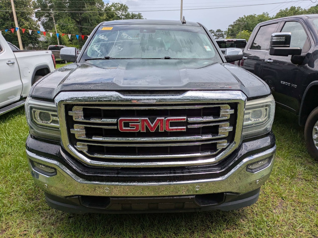 Used 2017 GMC Sierra 1500 SLT 2WD Crew Cab 143.5 SLT
