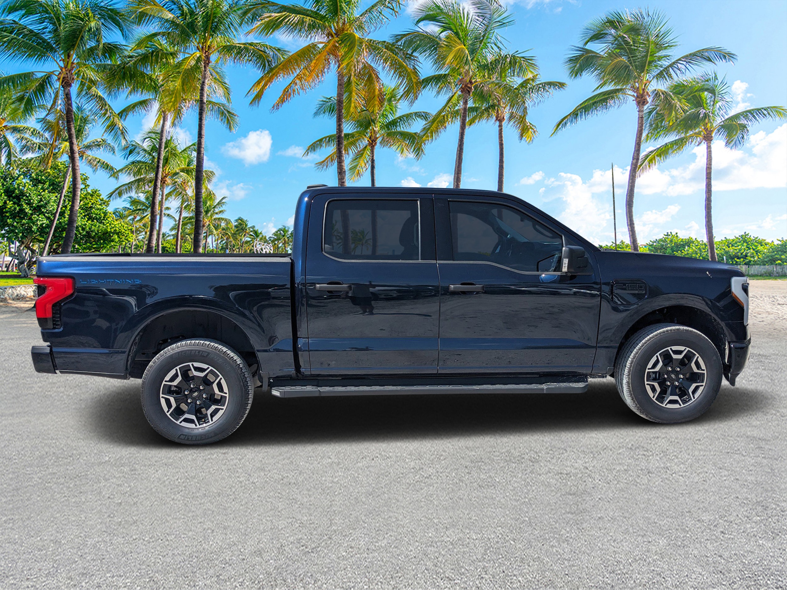 Used 2023 Ford F-150 Lightning XLT with VIN 1FTVW1EL9PWG37540 for sale in LaBelle, FL