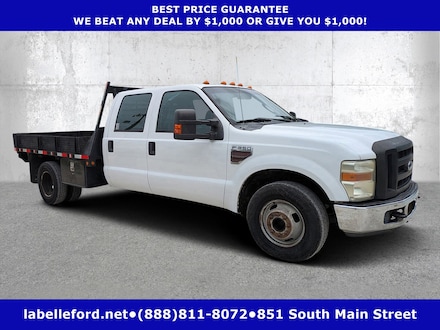 2009 Ford Super Duty F-350 DRW XL 2WD Crew Cab 176 WB 60 CA XL