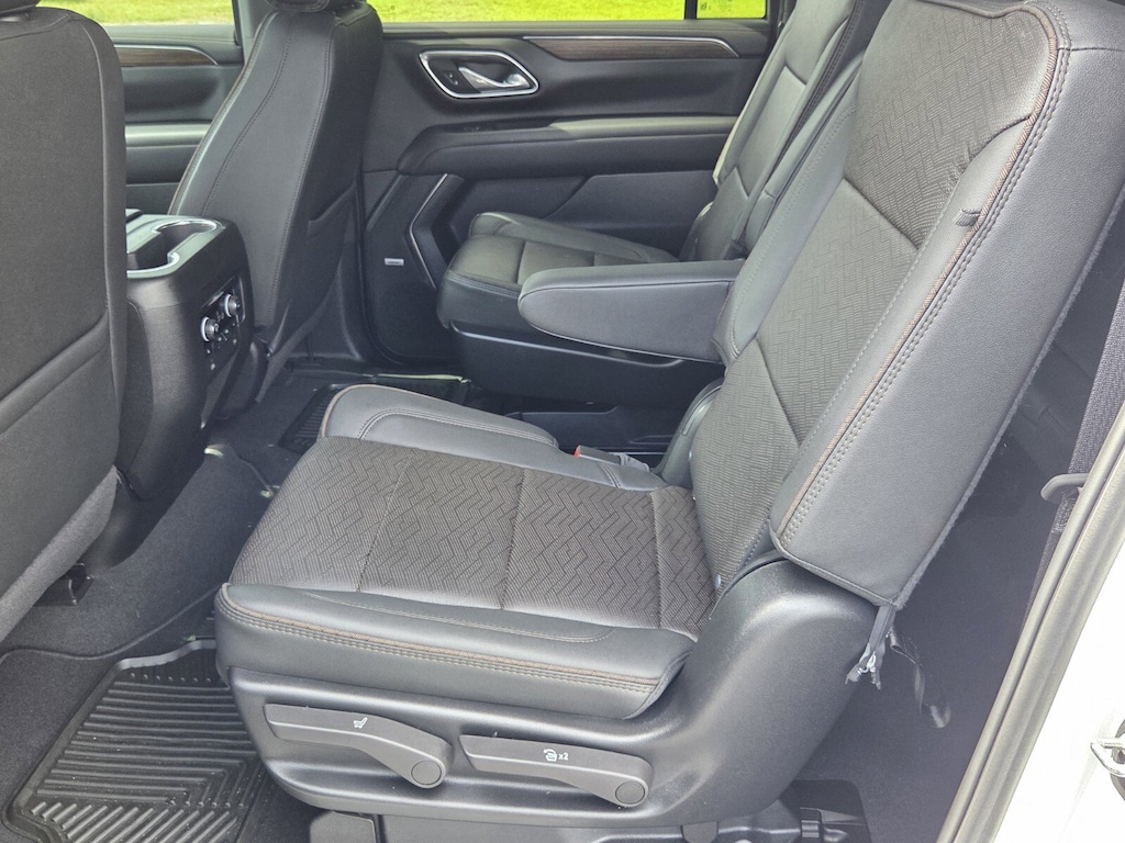 Used 2024 Chevrolet Suburban High Country 4WD High Country