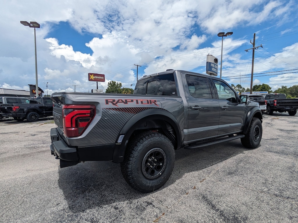 New 2025 Ford F-150 Raptor Raptor 4WD SuperCrew 5.5 Box