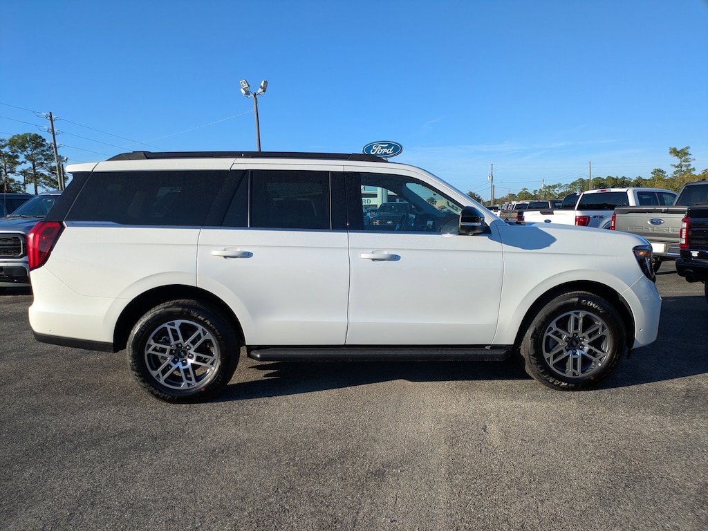 New 2025 Ford Expedition Active Active 4x2