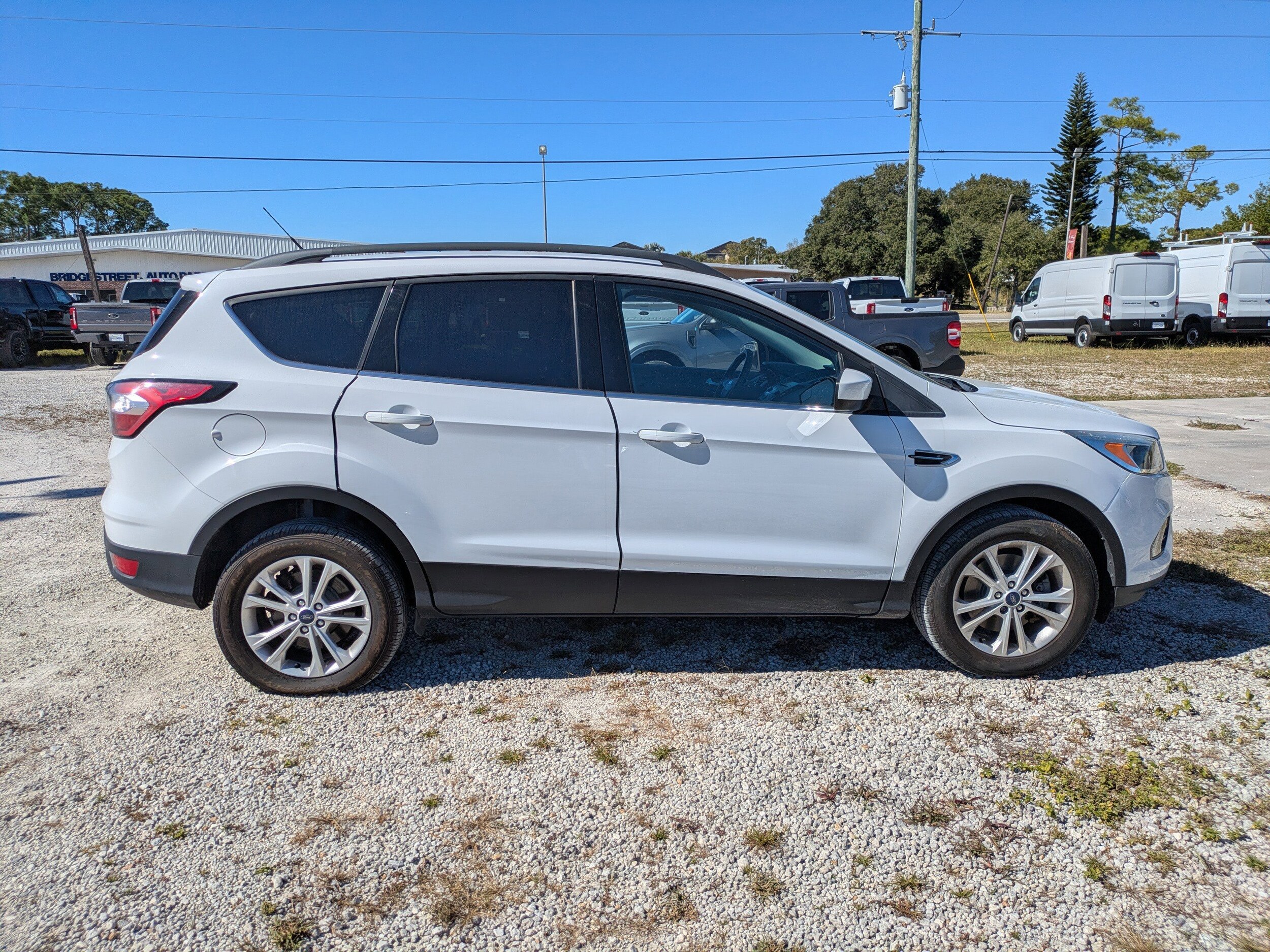 2018 Ford Escape SE photo 3
