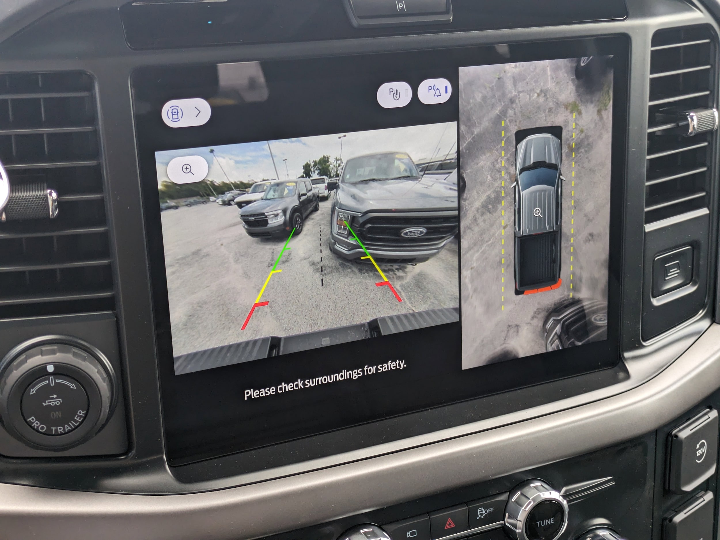2025 Ford F-150 XLT - Photo 17