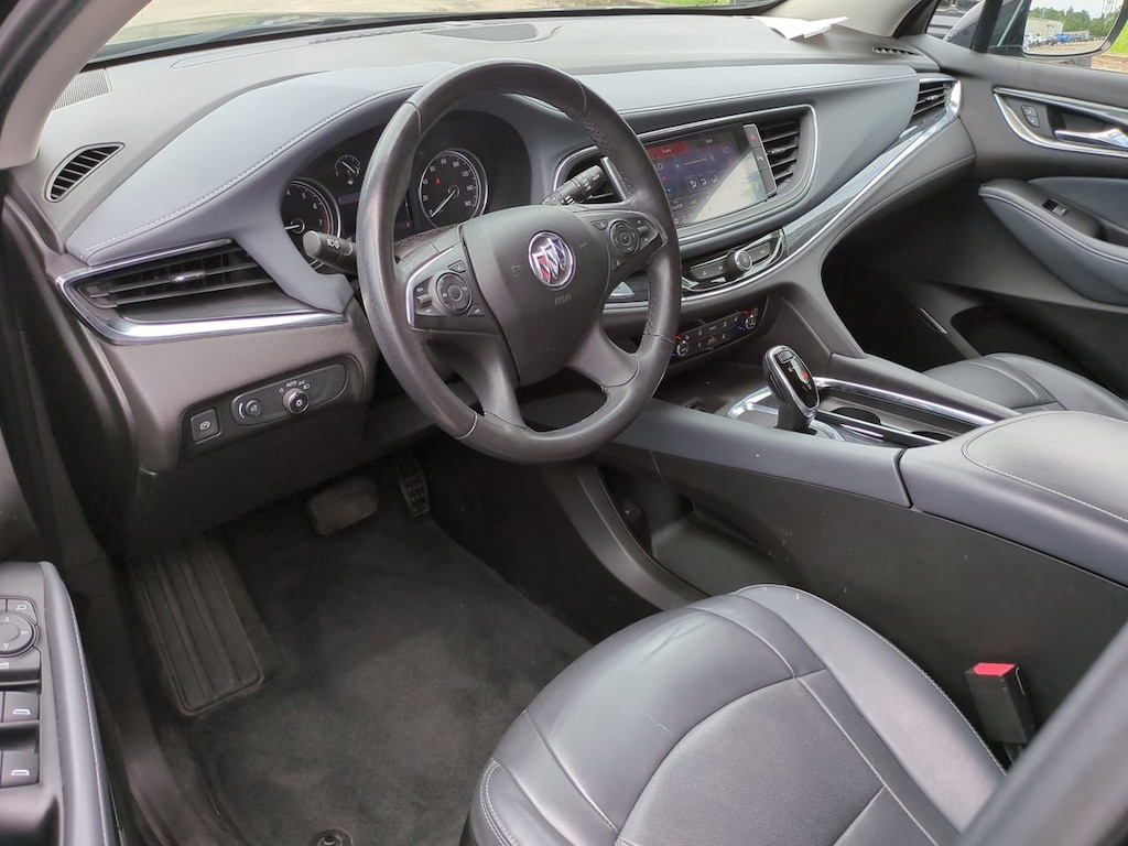 Used 2021 Buick Enclave Essence FWD Essence