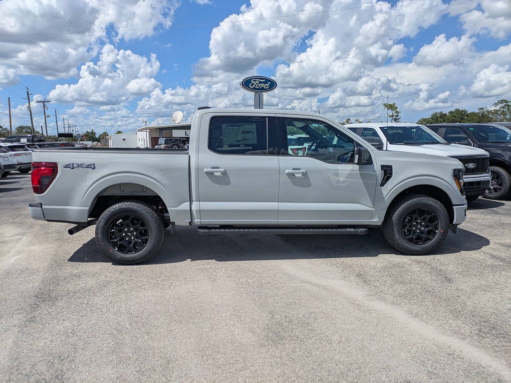 New 2026 Ford F-150 XLT XLT 4WD SuperCrew 5.5 Box