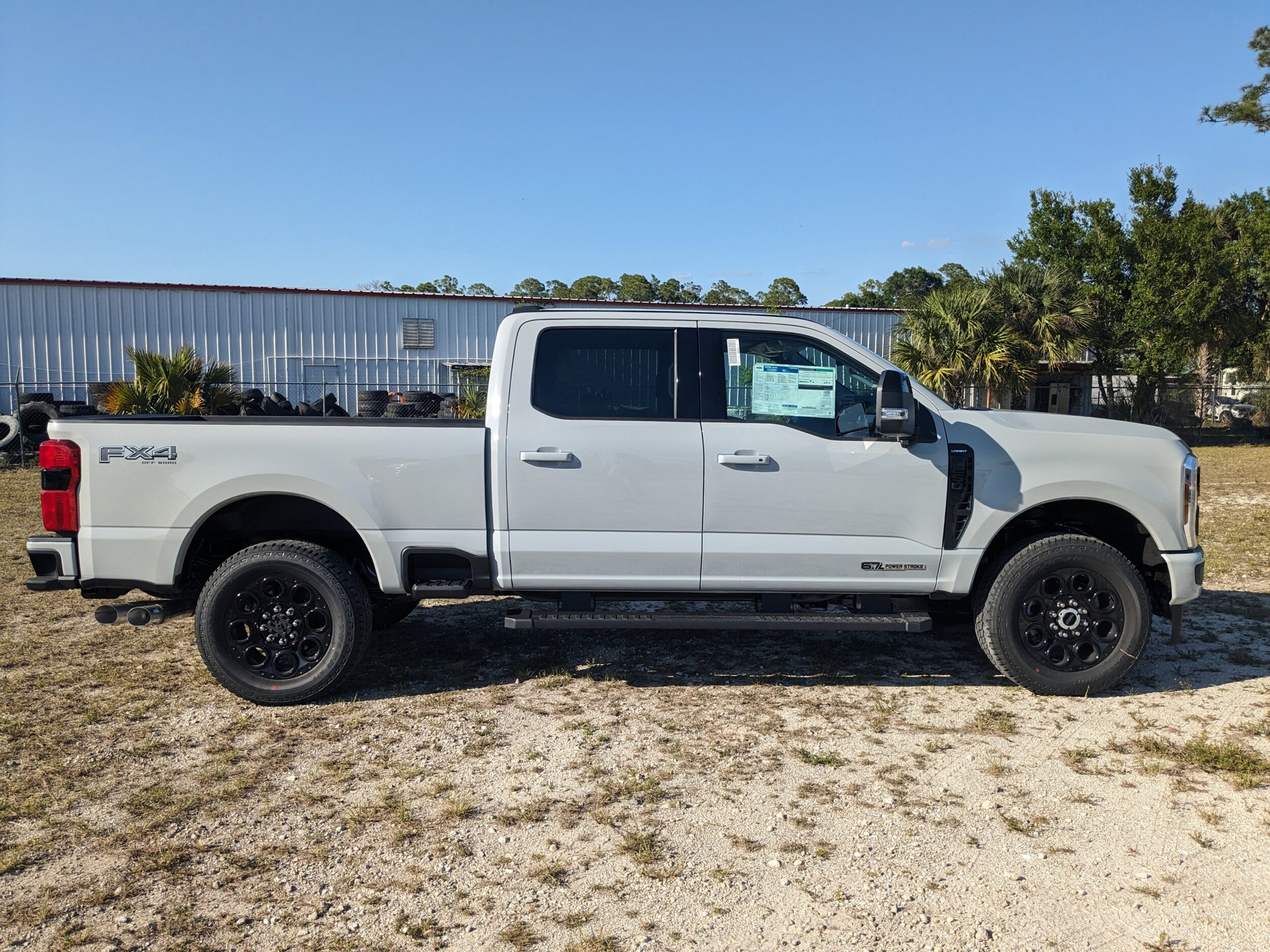 2025 Ford F-250 XLT photo 3