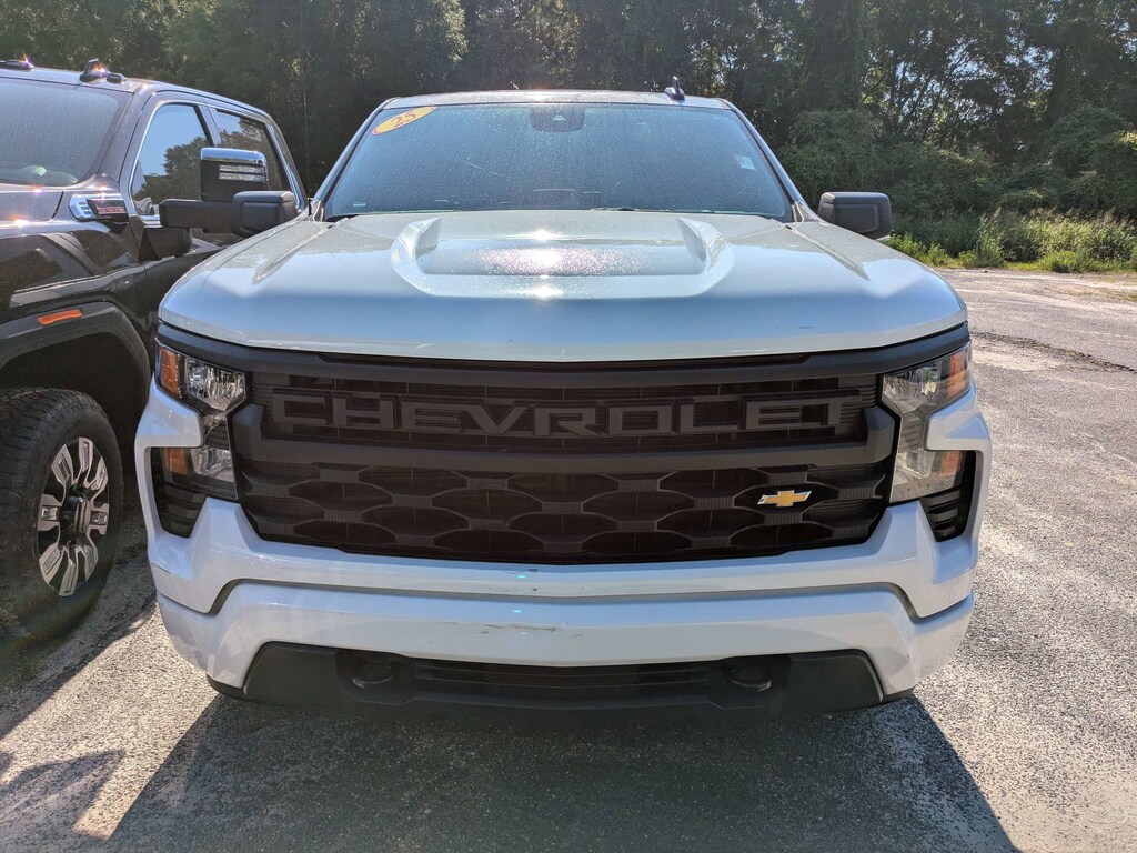 Used 2025 Chevrolet Silverado 1500 Custom 2WD Crew Cab 147 Custom