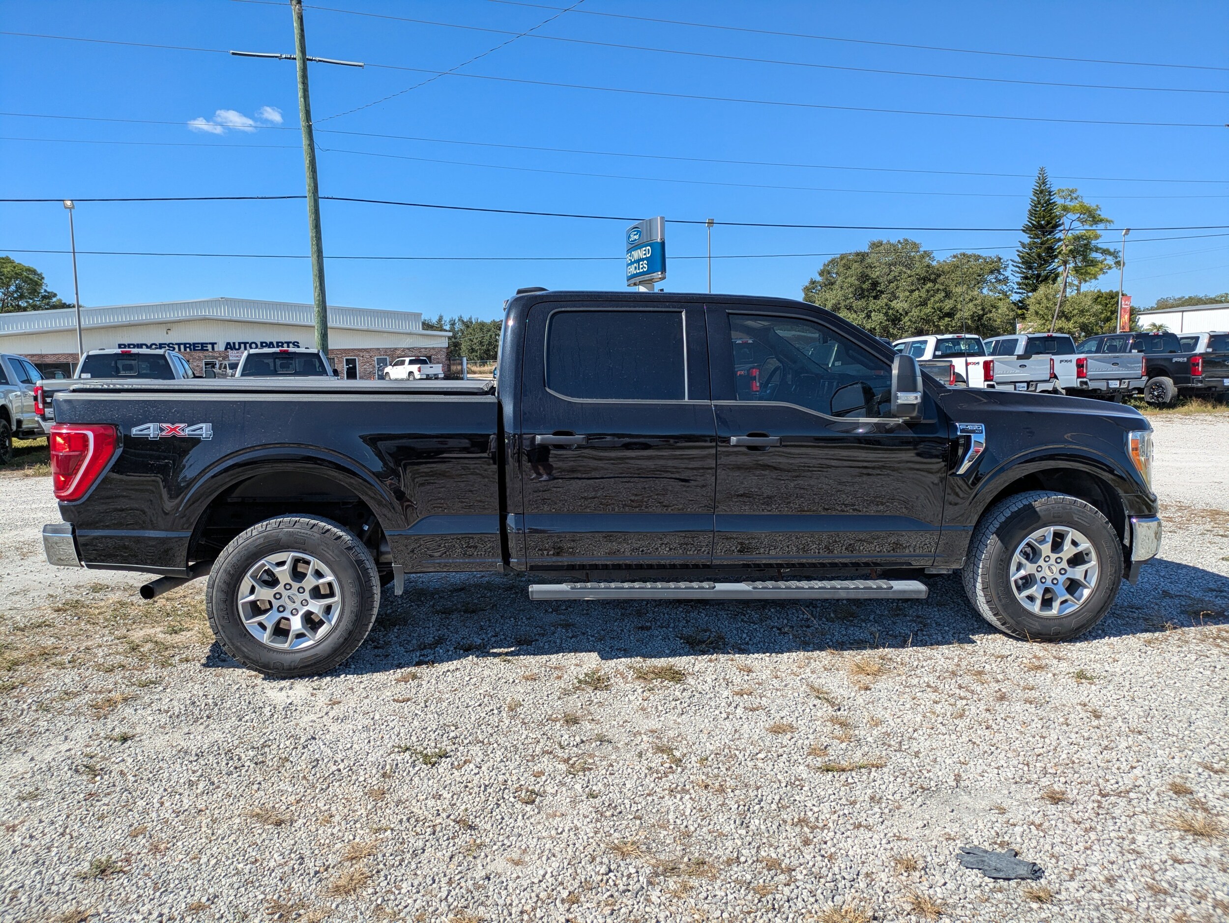 2022 Ford F-150 XLT photo 3
