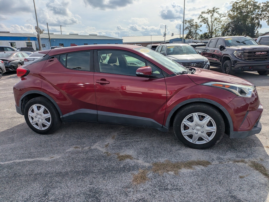 Used 2019 Toyota C-HR LE LE FWD
