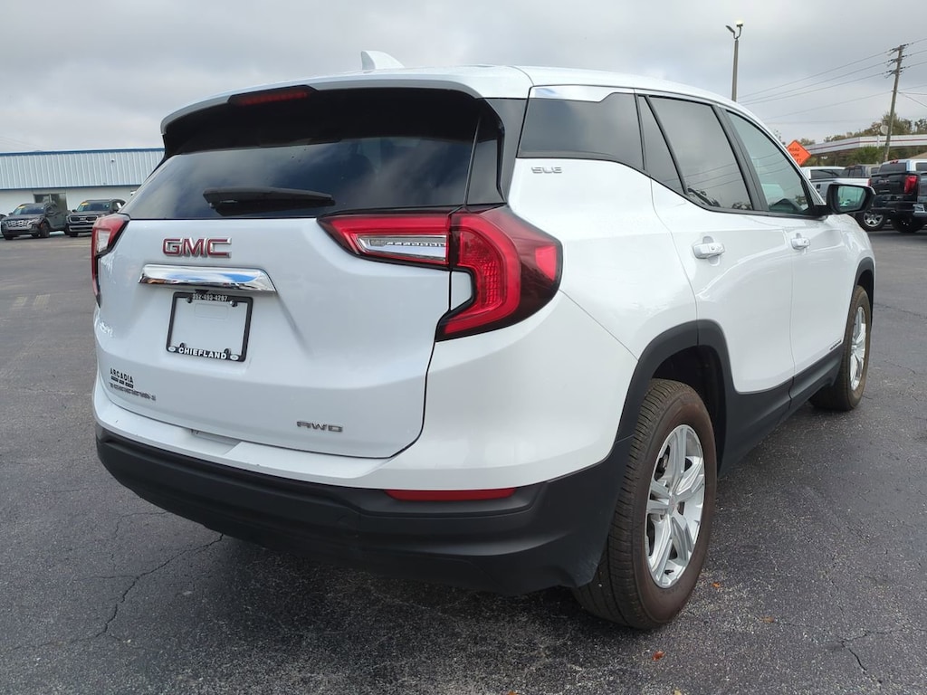 Used 2024 GMC Terrain SLE AWD SLE