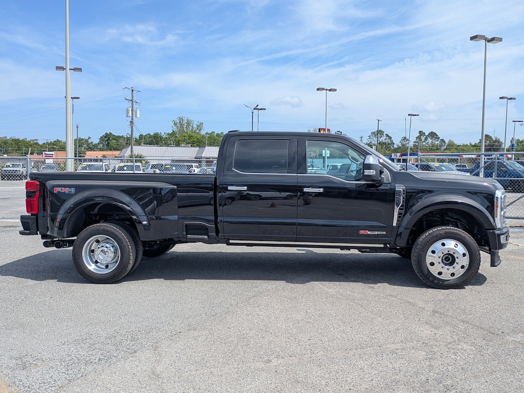 Used 2026 Ford Super Duty F-450 DRW Platinum Platinum 4WD Crew Cab 8 Box