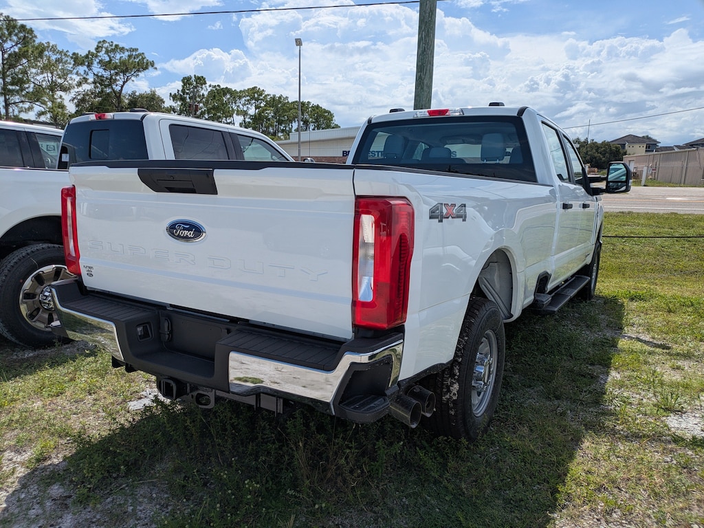 New 2026 Ford Super Duty F-250 SRW XL XL 4WD Crew Cab 6.75 Box