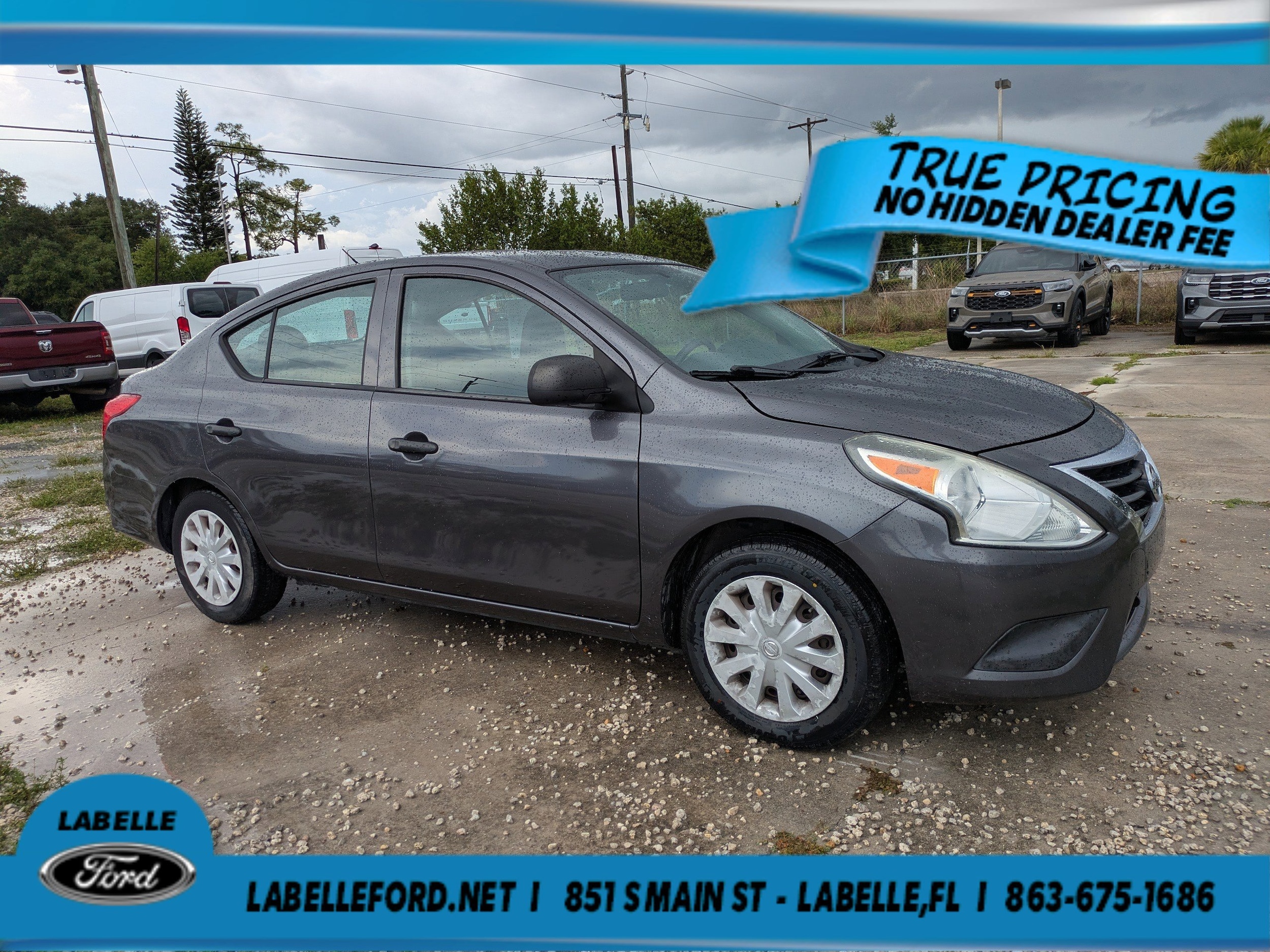 2015 Nissan Versa 1.6 S MT's photo