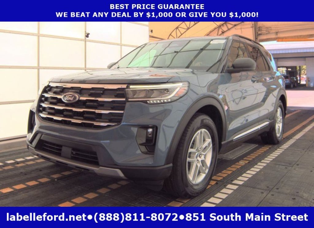 Used 2025 Ford Explorer Active Active RWD