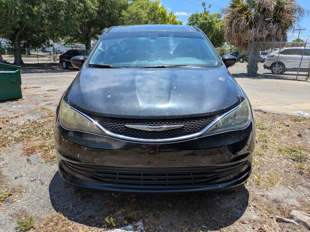 Used 2017 Chrysler Pacifica Touring Touring FWD