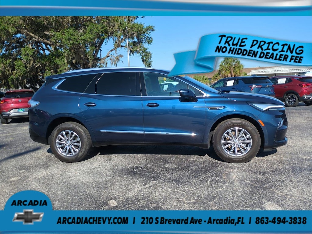 Used 2023 Buick Enclave Essence FWD Essence