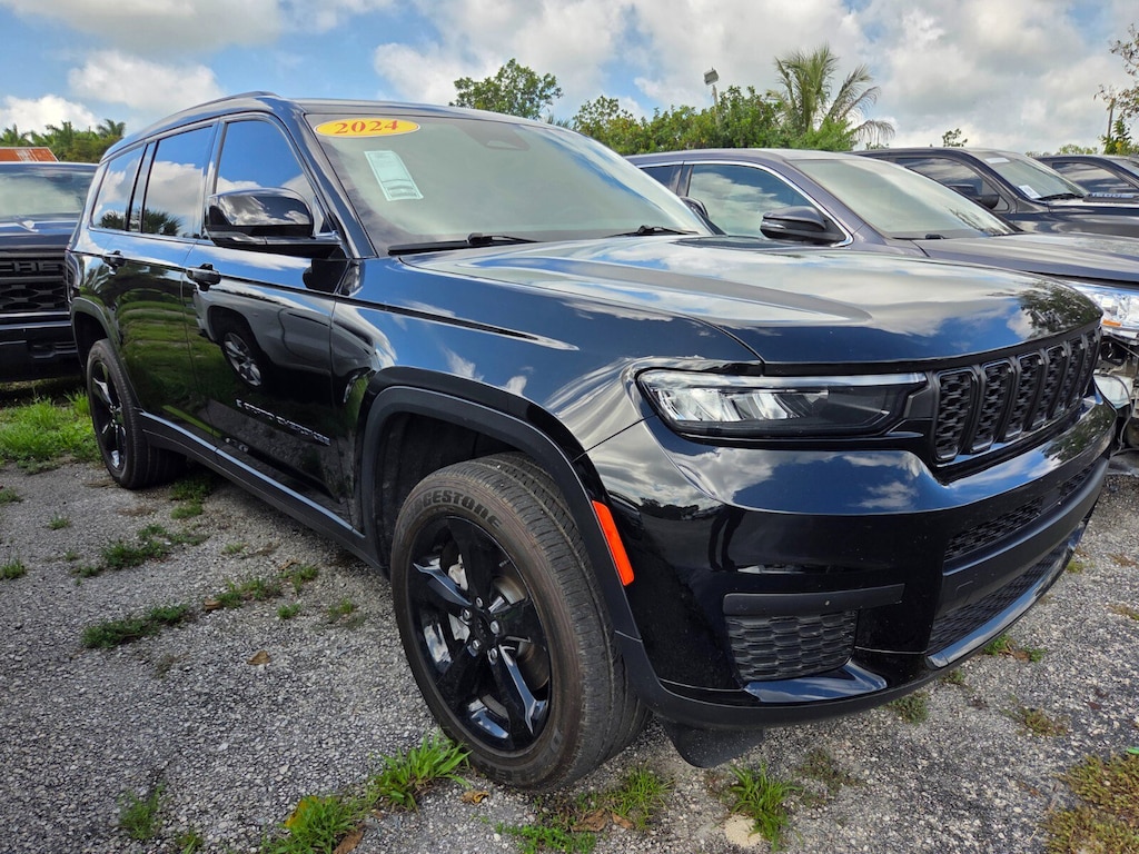 Used 2024 Jeep Grand Cherokee L Altitude X Altitude X 4x2