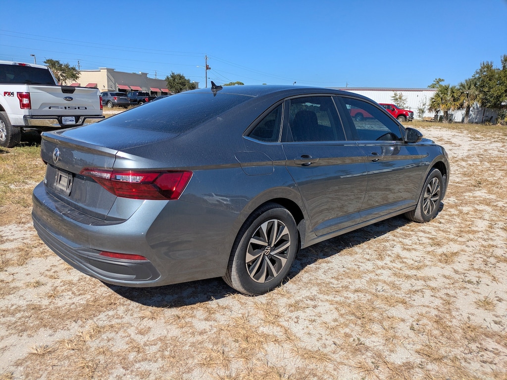 Certified 2022 Volkswagen Jetta S S Auto
