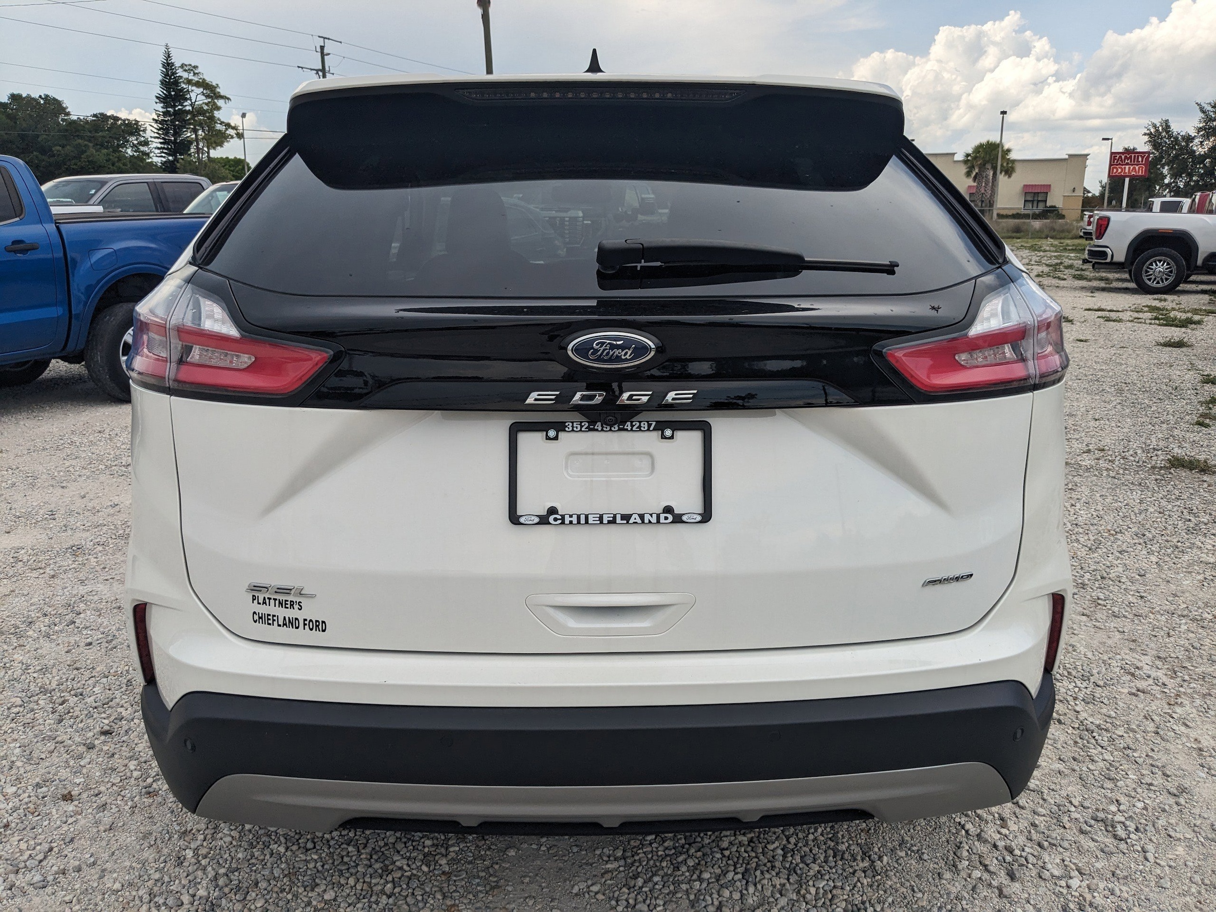 2023 Ford Edge SEL - Photo 5
