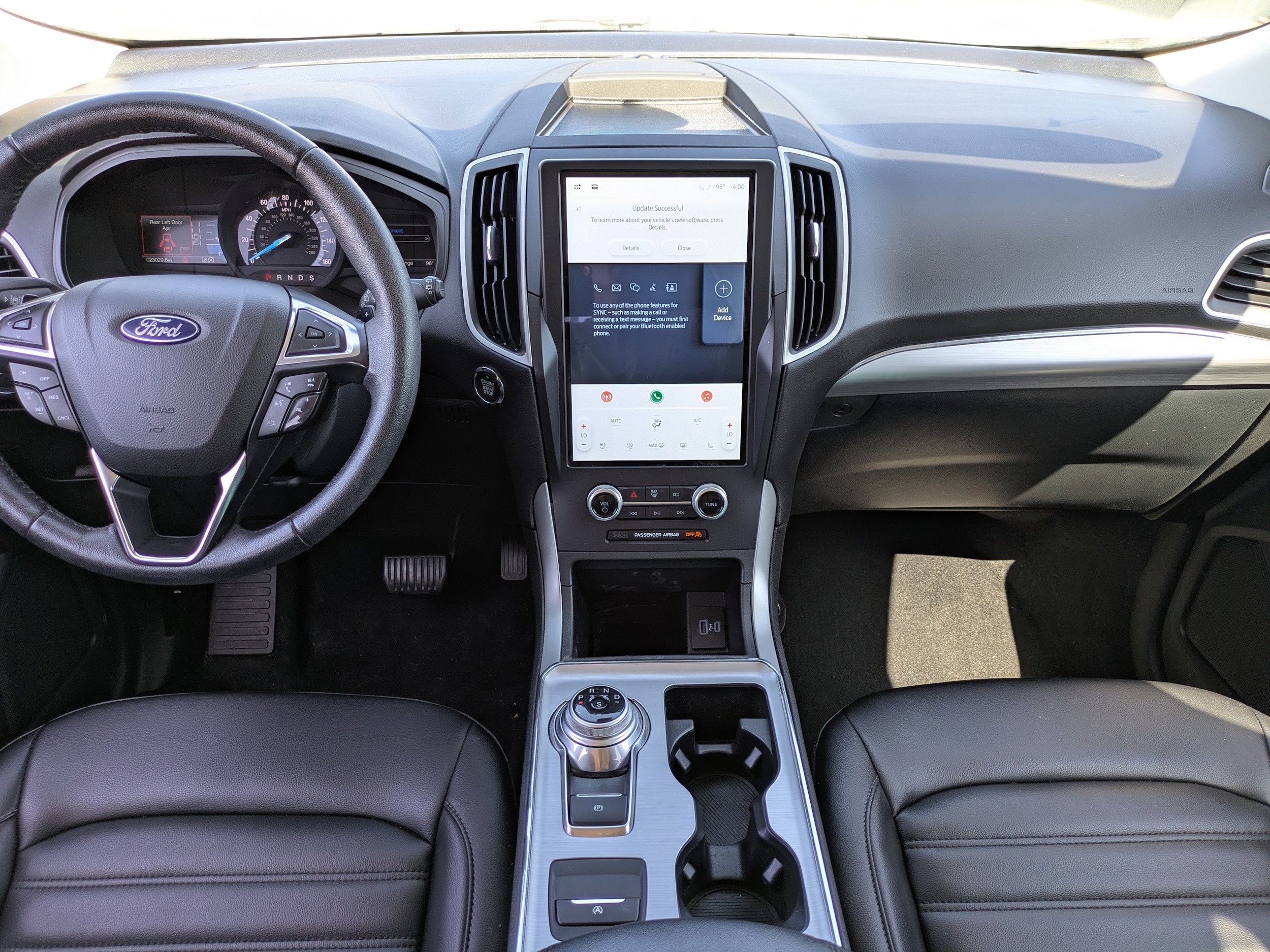 2022 Ford Edge SEL - Photo 13