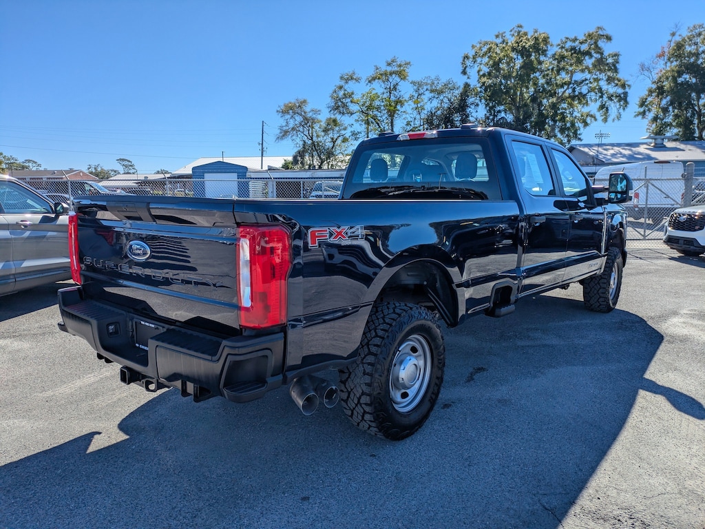 Certified 2025 Ford Super Duty F-250 SRW XL XL 4WD Crew Cab 8 Box