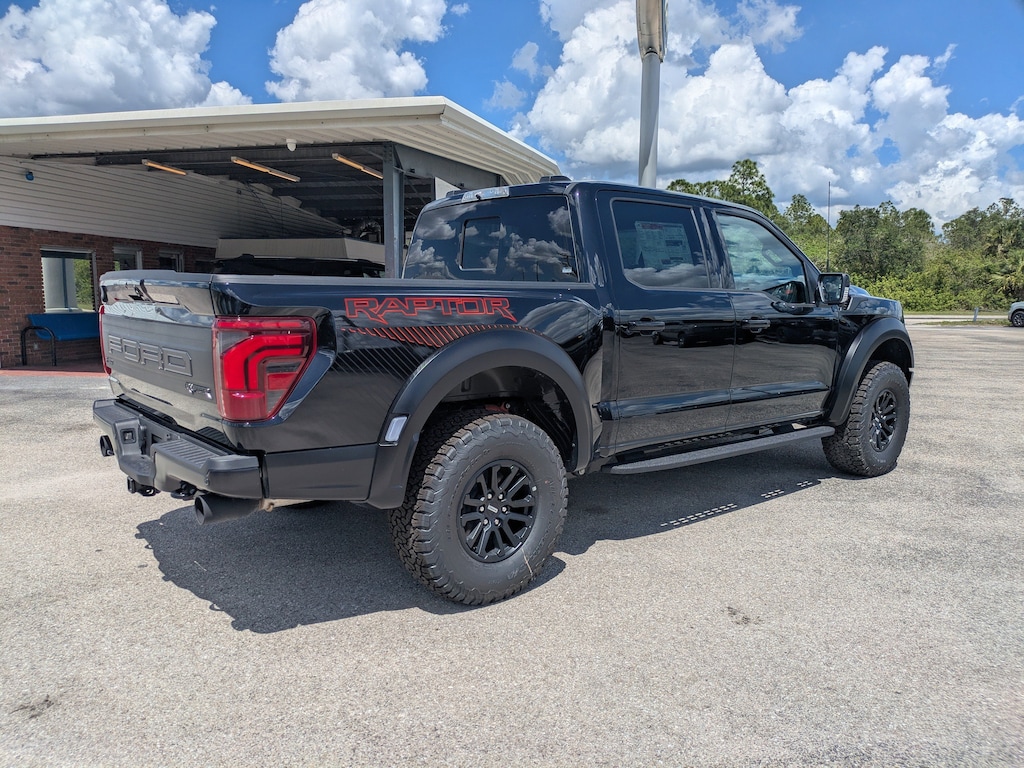 New 2026 Ford F-150 Raptor Raptor 4WD SuperCrew 5.5 Box